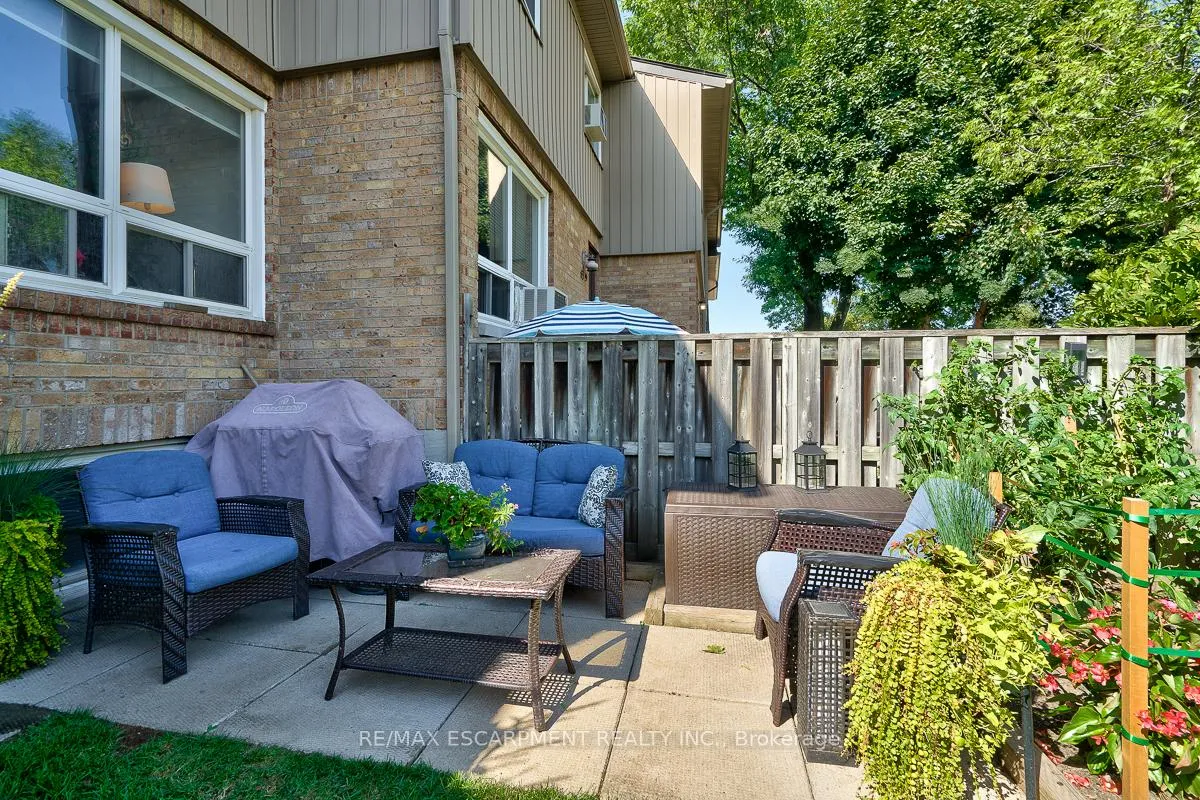 Photo 15 of Unit 20, 63 Fonthill Road, Hamilton, Fessenden — HOMEH