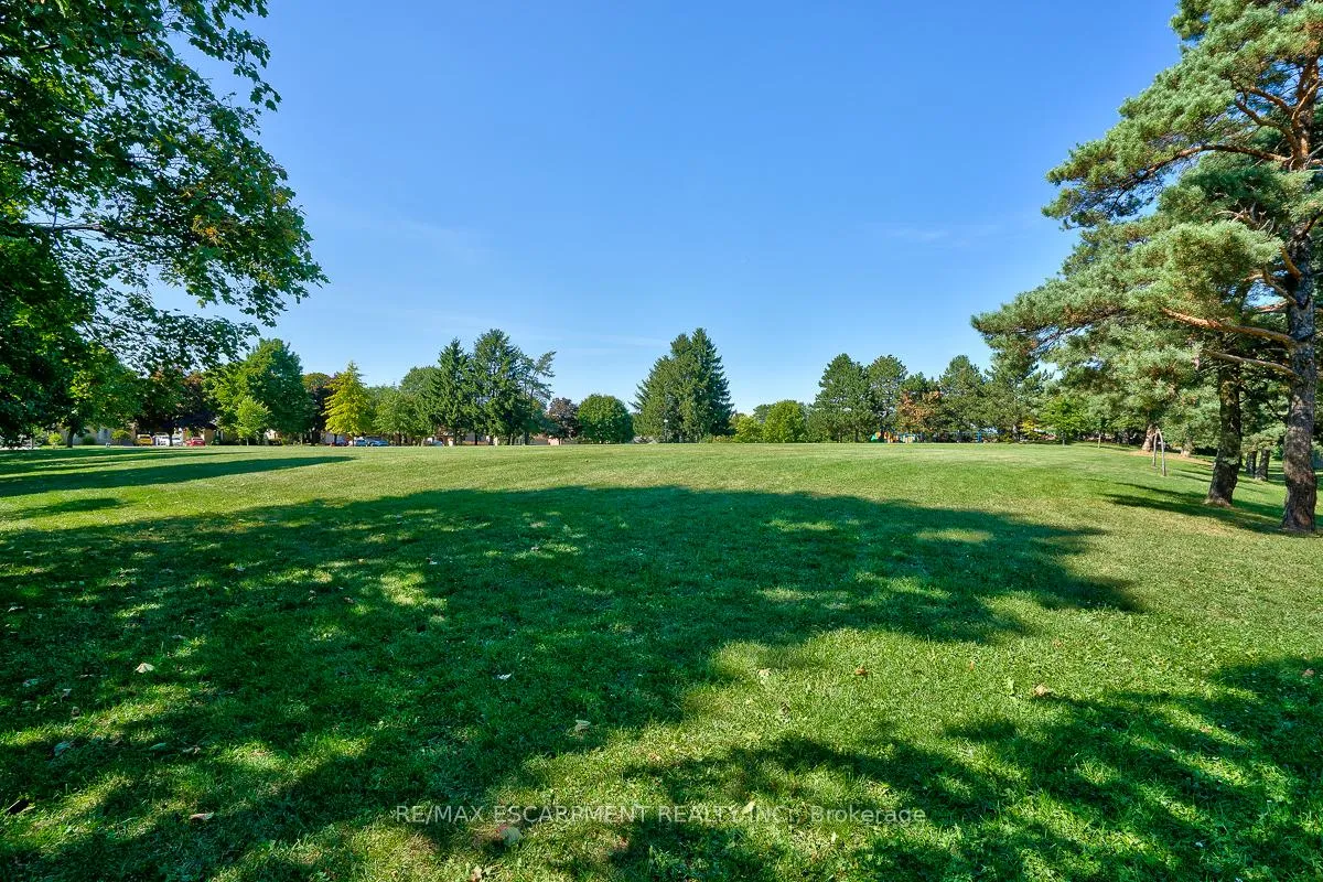 Photo 18 of Unit 20, 63 Fonthill Road, Hamilton, Fessenden — HOMEH