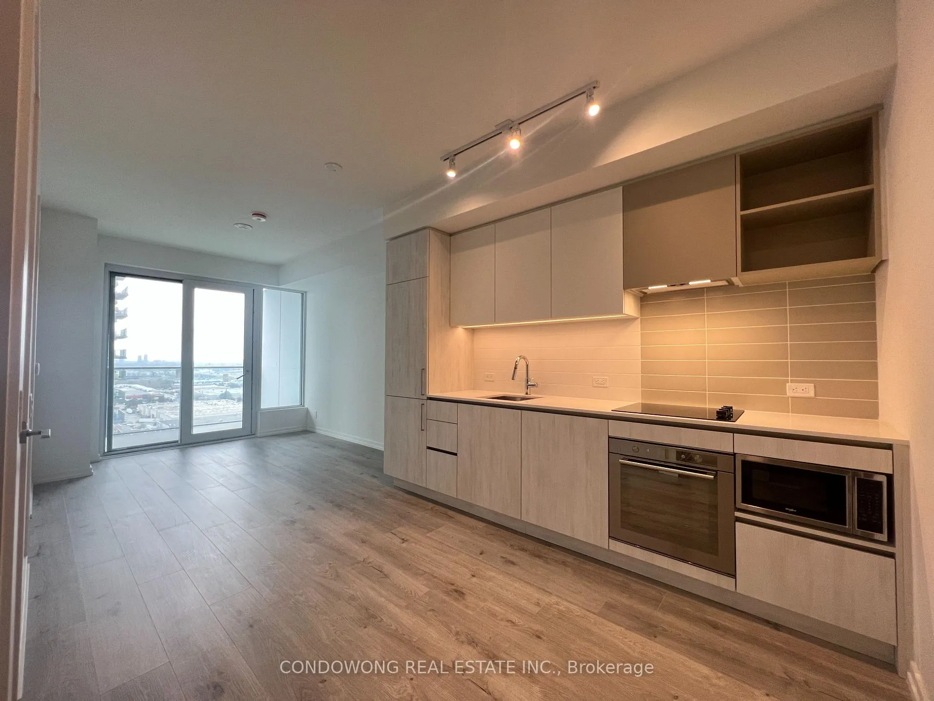 Photo 1 of Unit 2110, 7890 Jane Street, Vaughan, Vaughan Corporate Centre — HOMEH