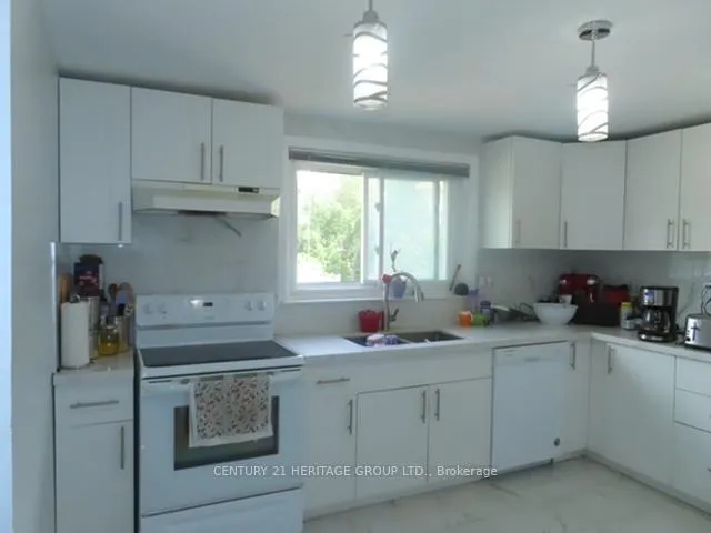 Photo 5 of Unit 12, 233 Innisfil Street, Barrie, Allandale Centre — HOMEH