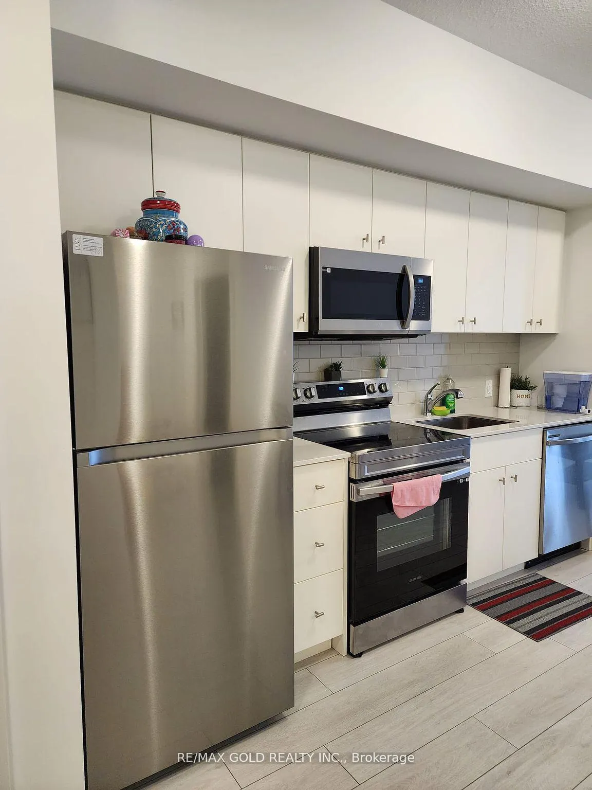 Photo 8 of Unit 507, 101 Golden Eagle Road, Waterloo — HOMEH
