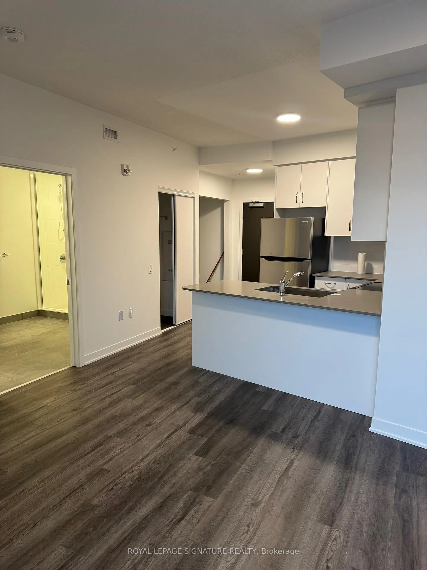 Photo 5 of Unit 301, 385 Arctic Red Drive, Oshawa, Windfields — HOMEH