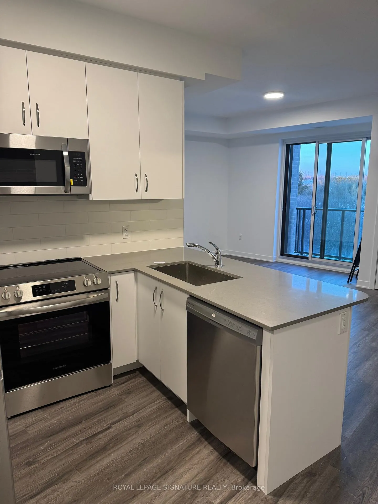 Photo 7 of Unit 301, 385 Arctic Red Drive, Oshawa, Windfields — HOMEH
