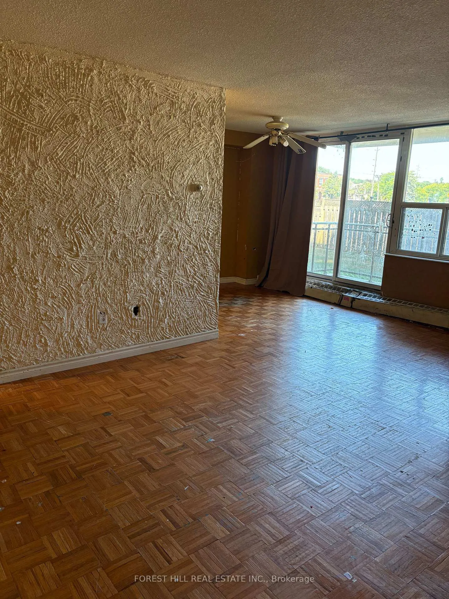 Photo 2 of Unit 106, 180 Dudley Avenue, Markham, Thornhill — HOMEH