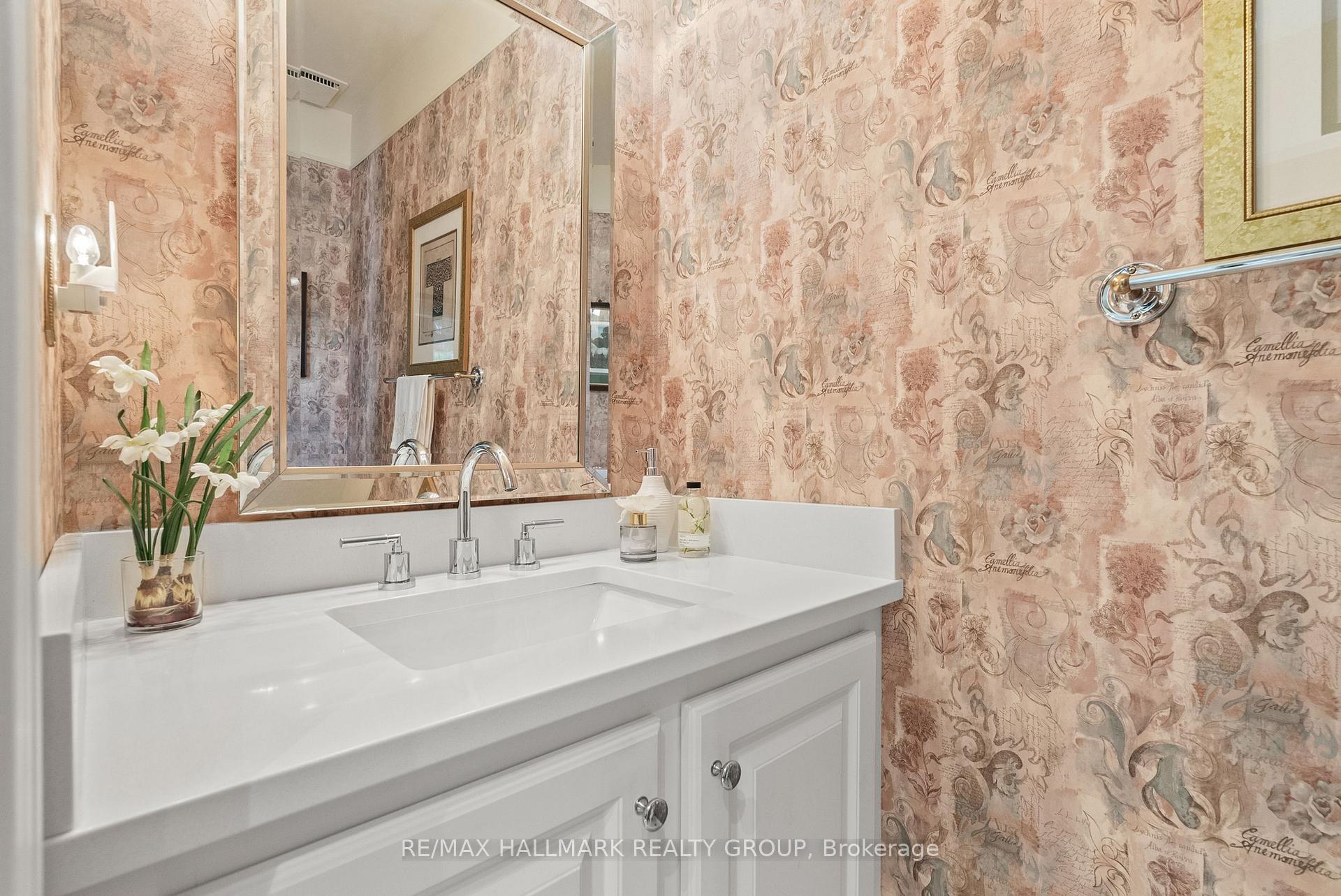 Photo 19 of 52 Knollsbrook Drive, Ottawa, Barrhaven - Knollsbrook — HOMEH