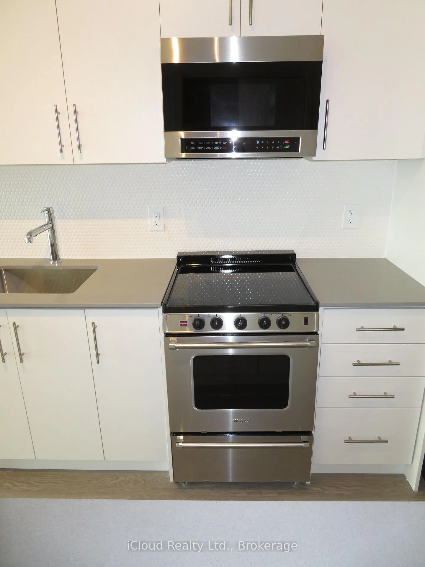 Photo 10 of Unit 1104, 212 King William Street E, Hamilton, Beasley — HOMEH