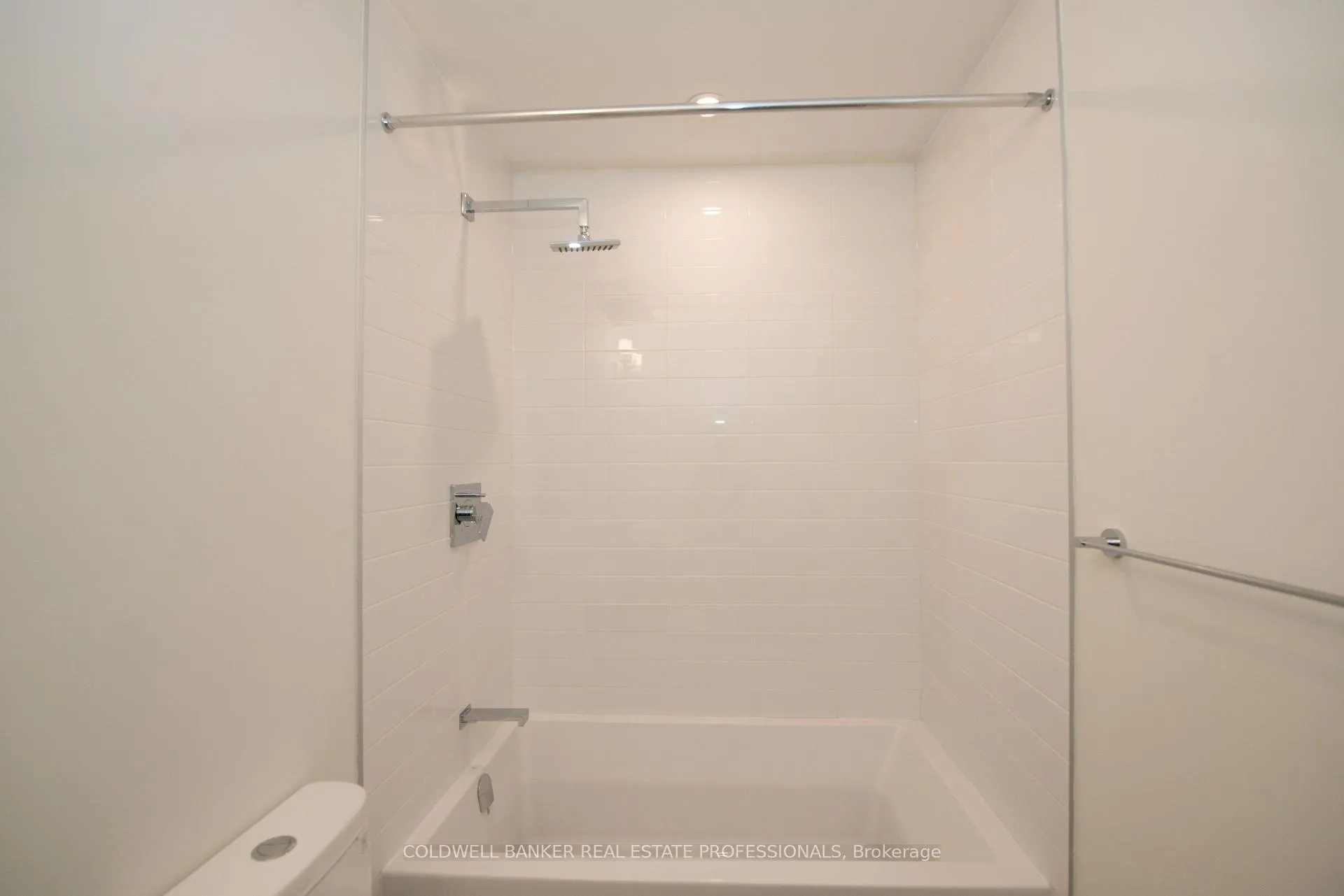 Photo 14 of Unit 202, 101 Cathedral High Street, Markham, Cathedraltown — HOMEH