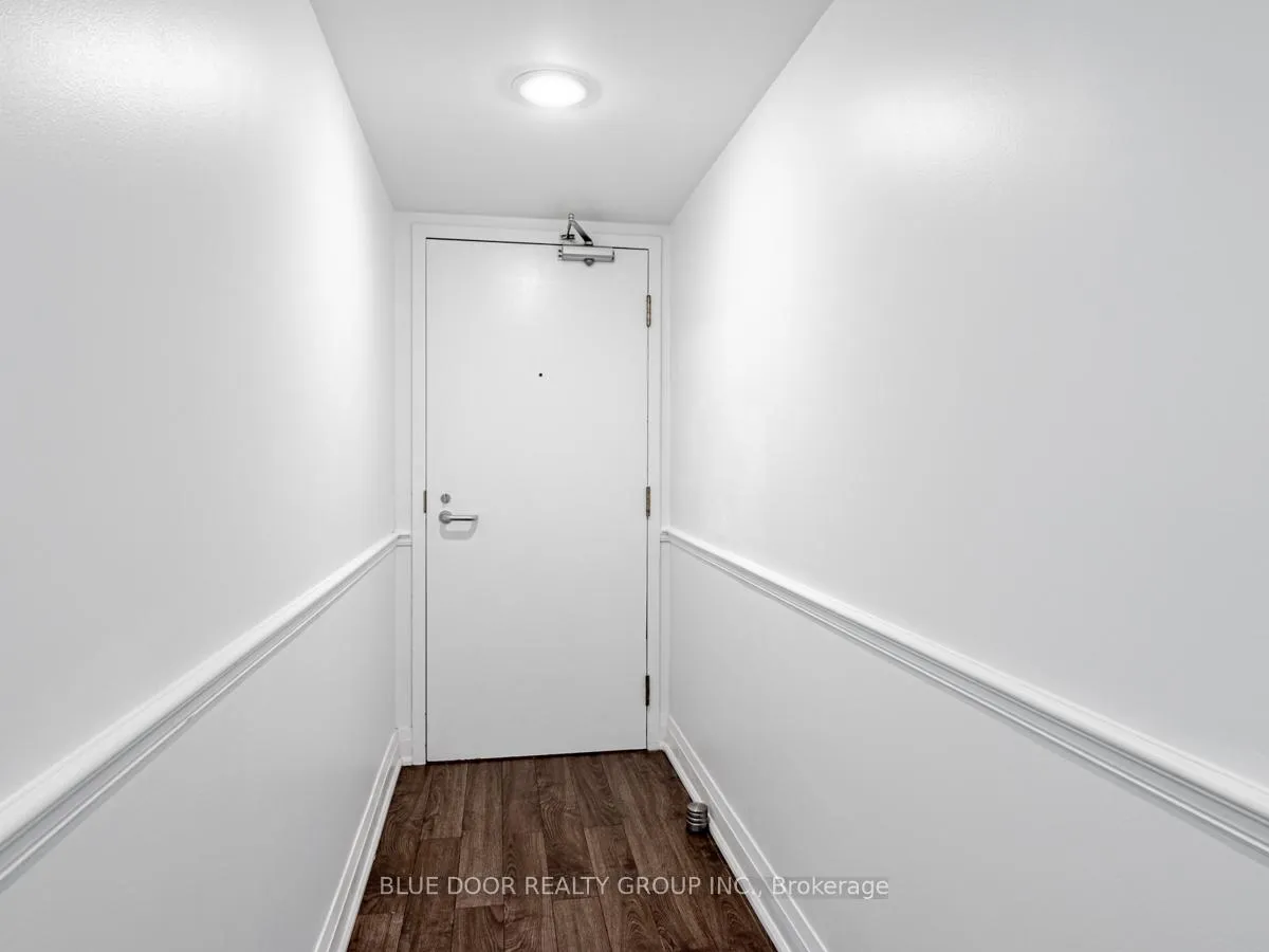 Photo 5 of Unit 1004, 21 Overlea Boulevard, Toronto, Thorncliffe Park — HOMEH