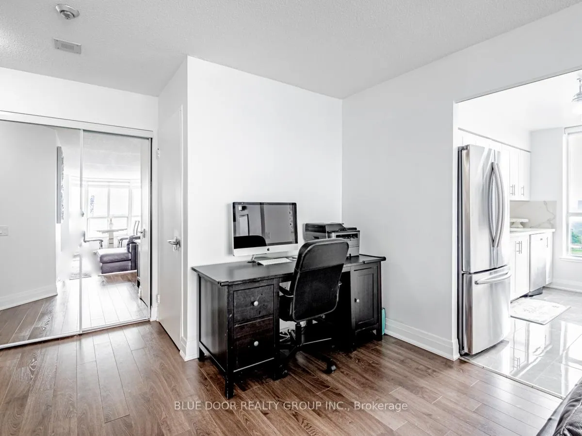 Photo 9 of Unit 1004, 21 Overlea Boulevard, Toronto, Thorncliffe Park — HOMEH