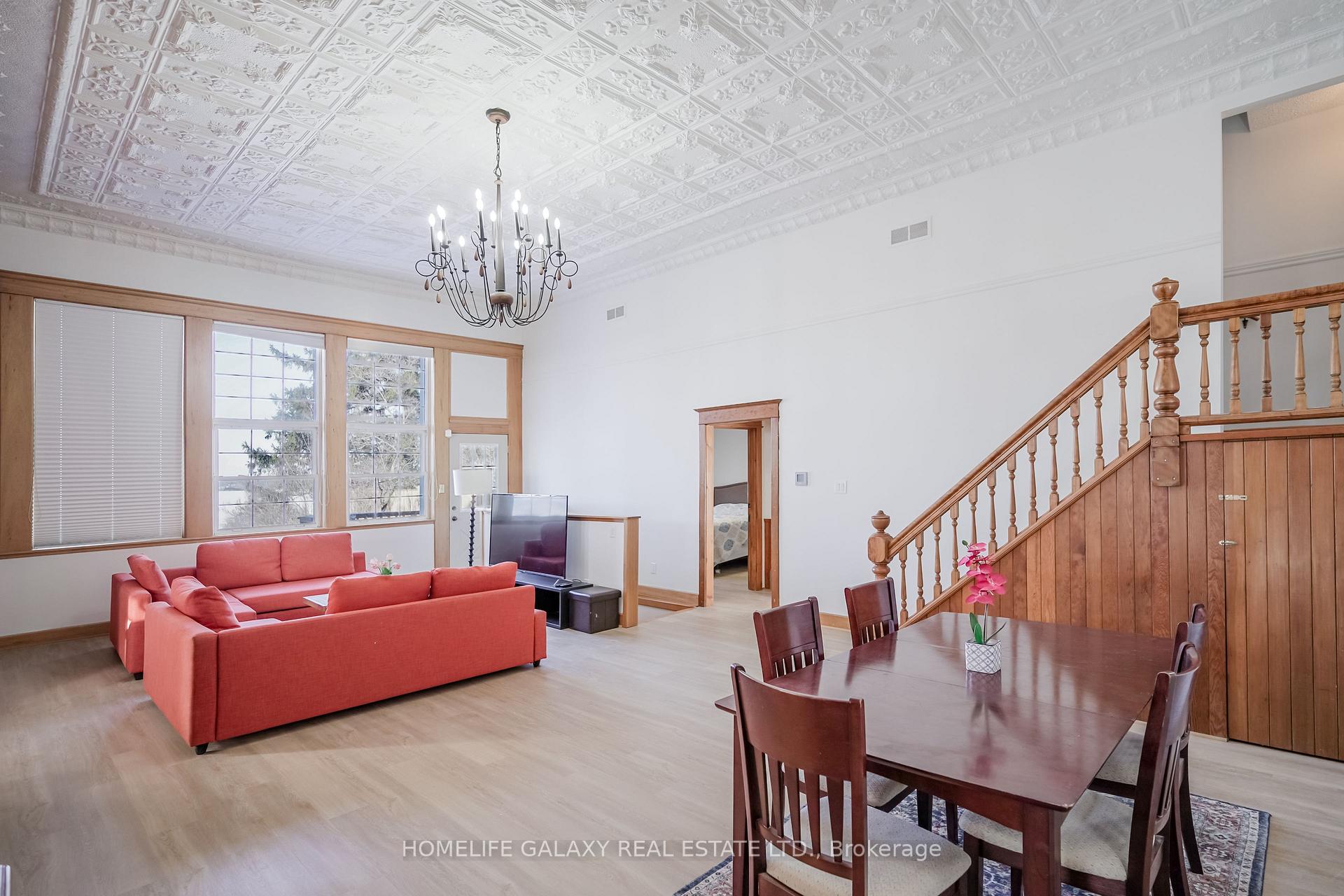 Photo 2 of 3014 Hwy 2 # Main Flr, Clarington, Bowmanville — HOMEH