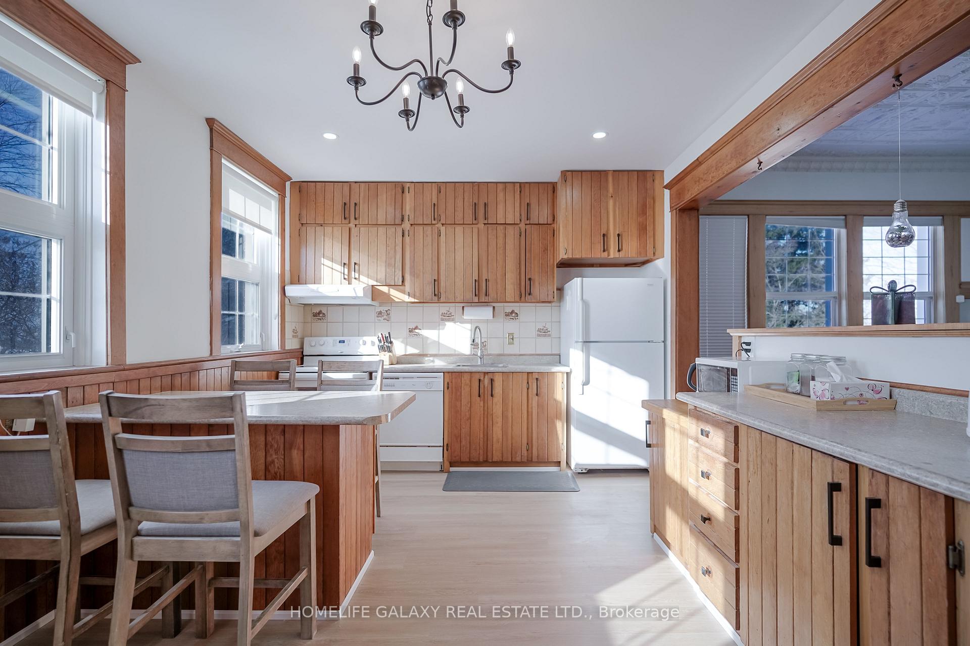 Photo 5 of 3014 Hwy 2 # Main Flr, Clarington, Bowmanville — HOMEH