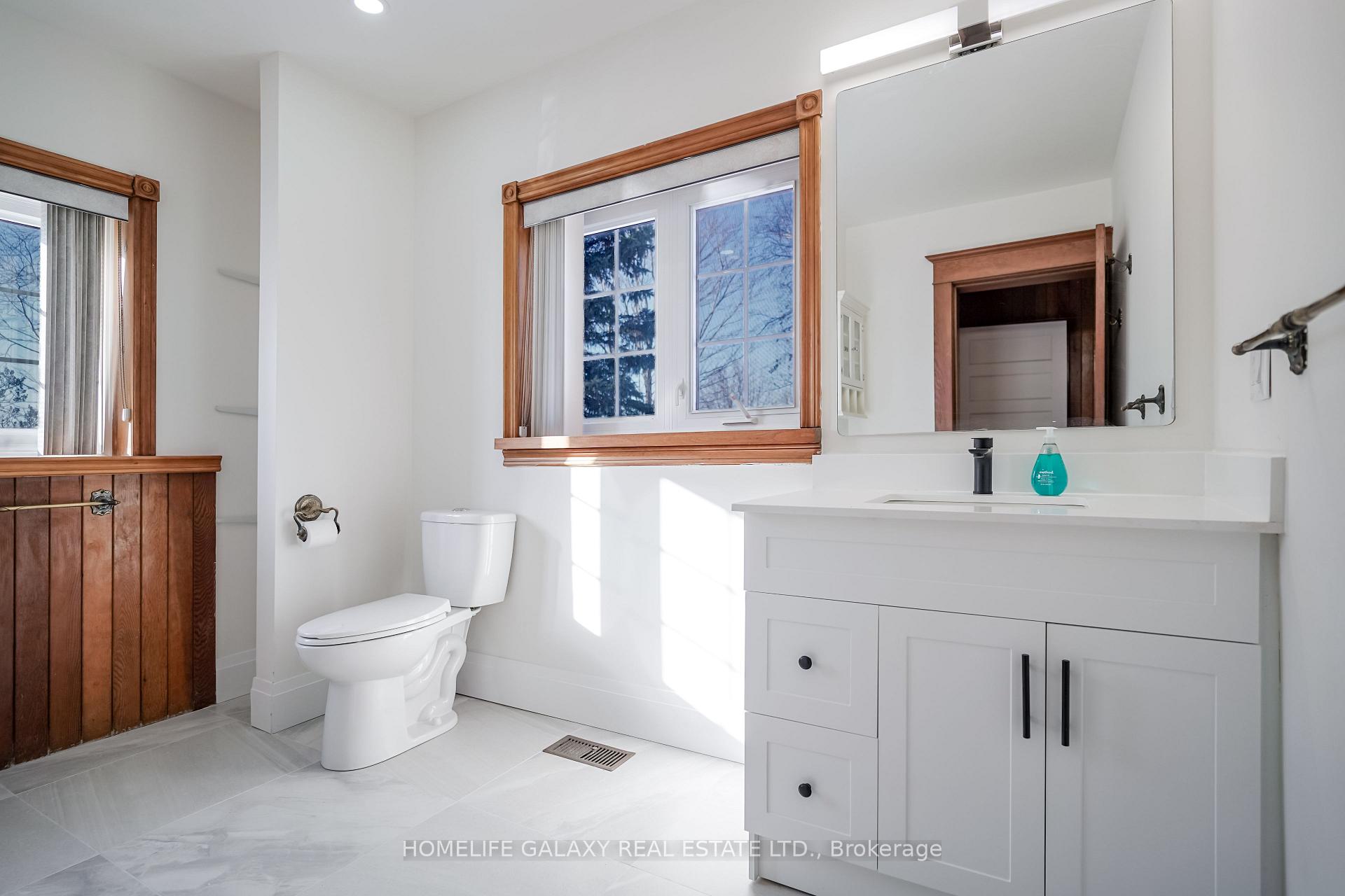 Photo 14 of 3014 Hwy 2 # Main Flr, Clarington, Bowmanville — HOMEH
