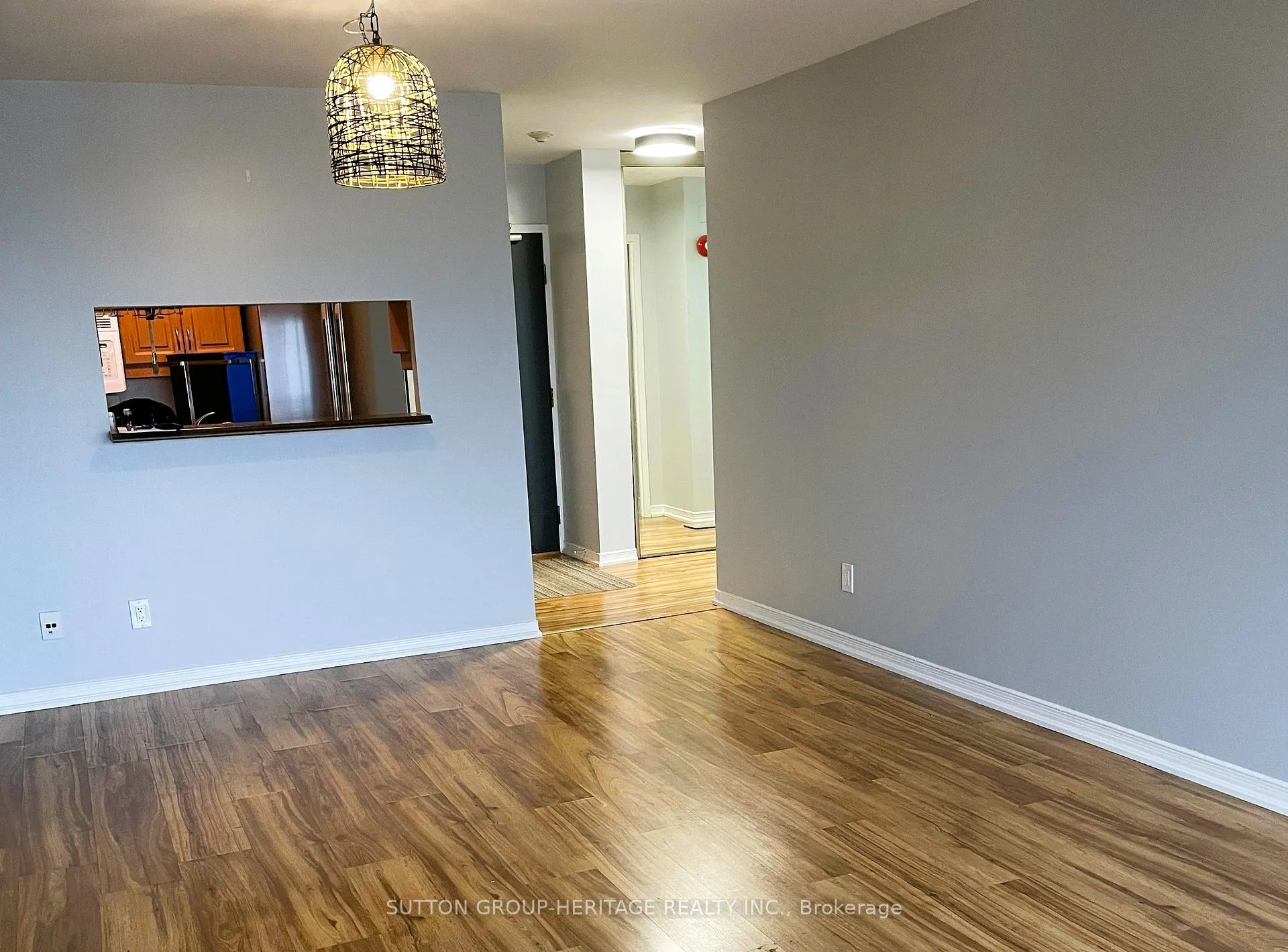 Photo 3 of Unit 805, 1655 Pickering Parkway, Pickering, Village East — HOMEH