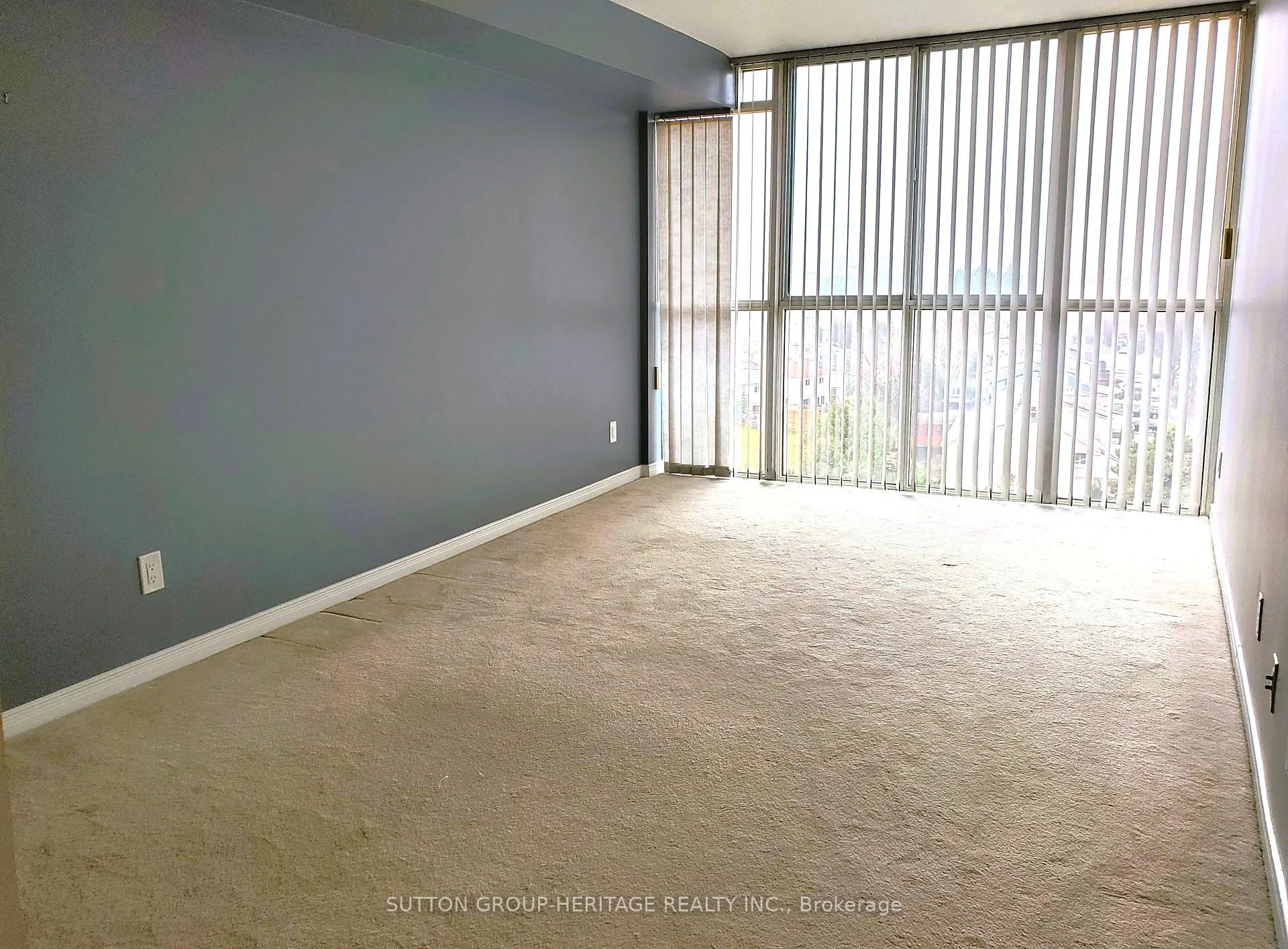 Photo 6 of Unit 805, 1655 Pickering Parkway, Pickering, Village East — HOMEH