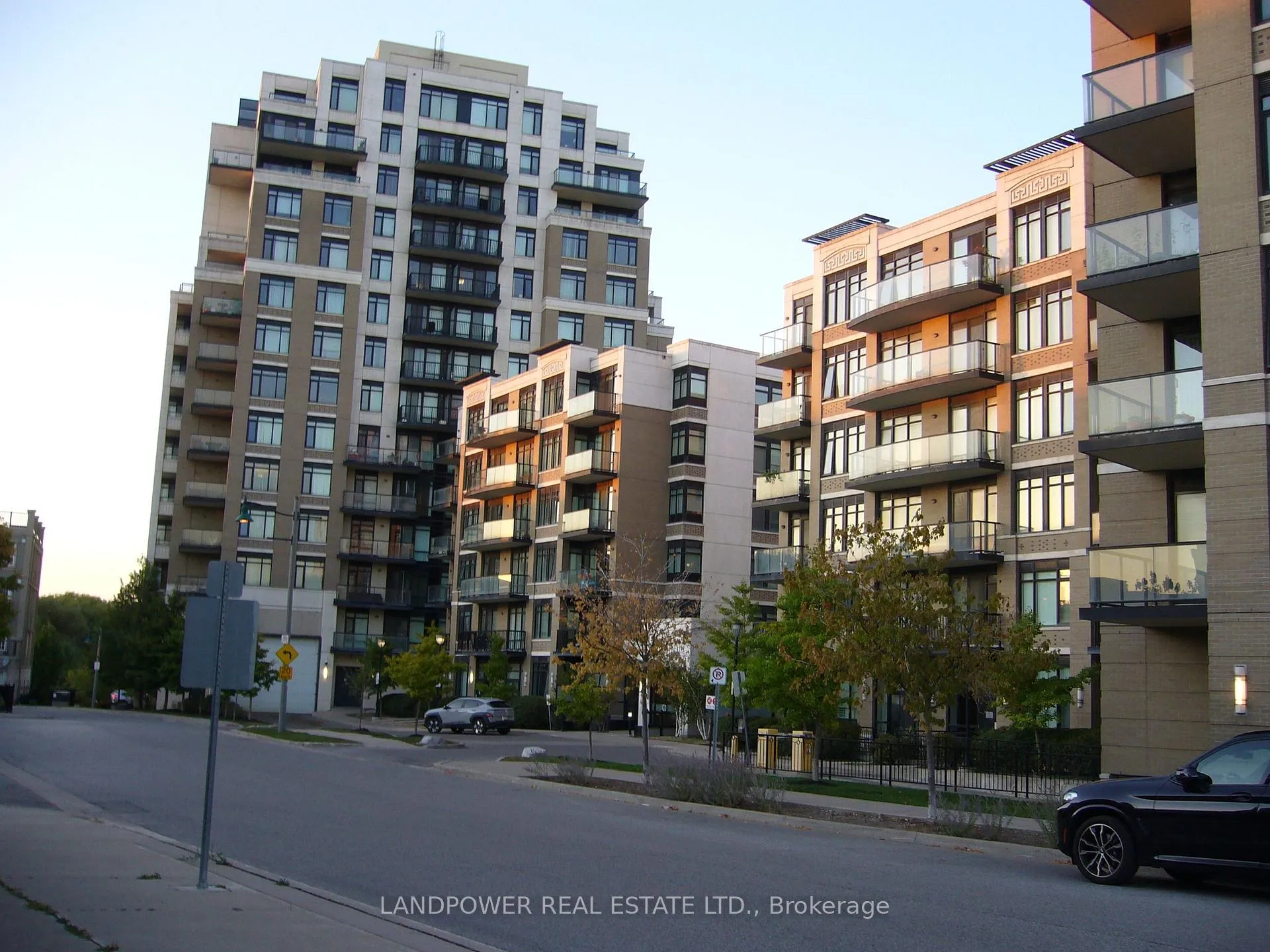 Photo 1 of Unit 308, 151 Upper Duke Crescent, Markham, Unionville — HOMEH