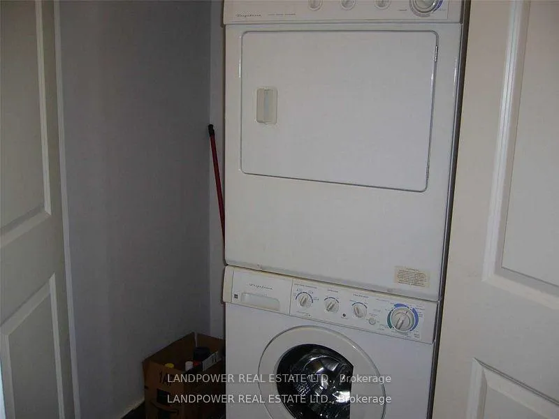 Photo 10 of Unit 308, 151 Upper Duke Crescent, Markham, Unionville — HOMEH