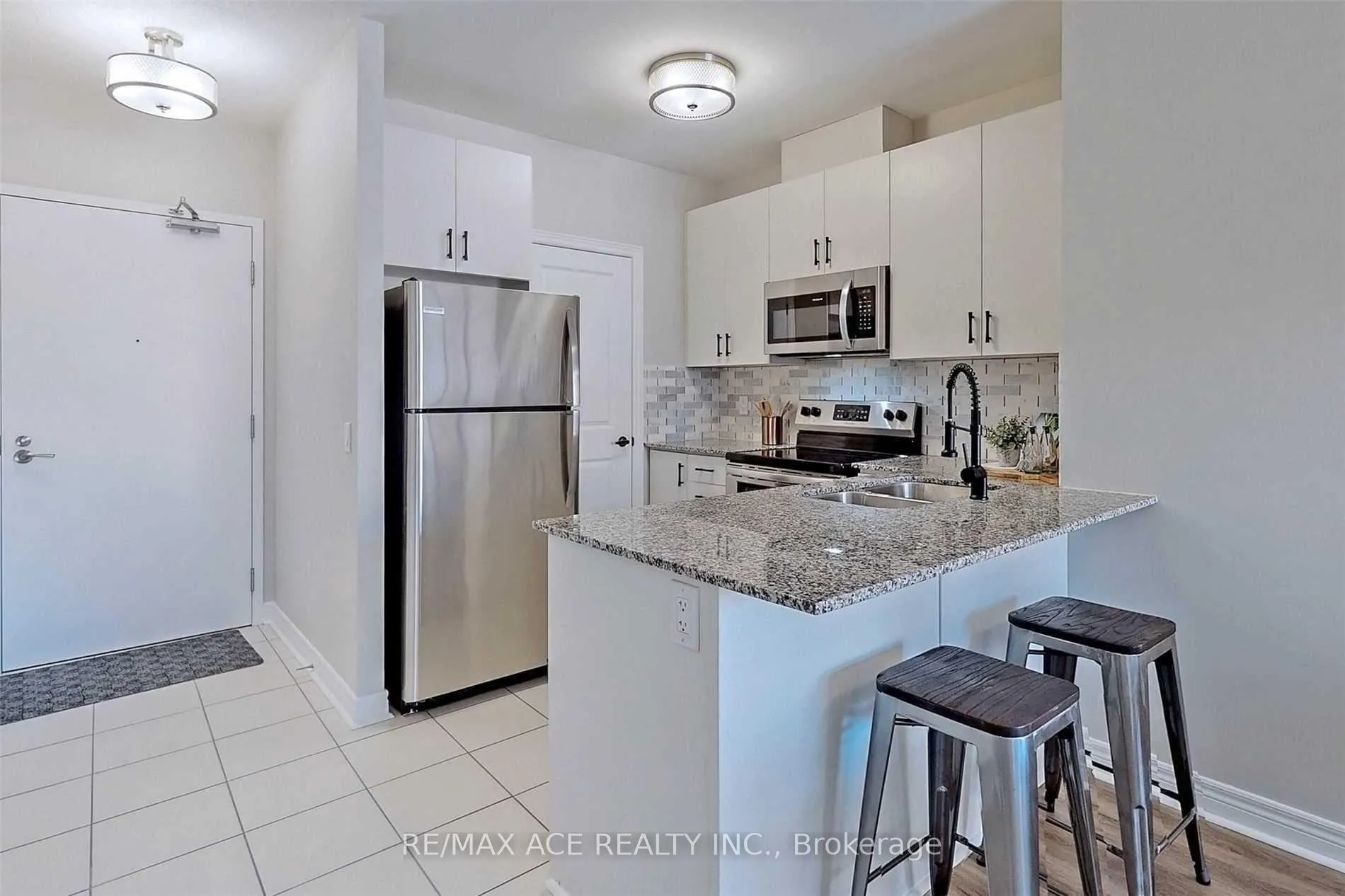 Photo 4 of Unit 326, 7325 Markham Road, Markham, Cedarwood — HOMEH