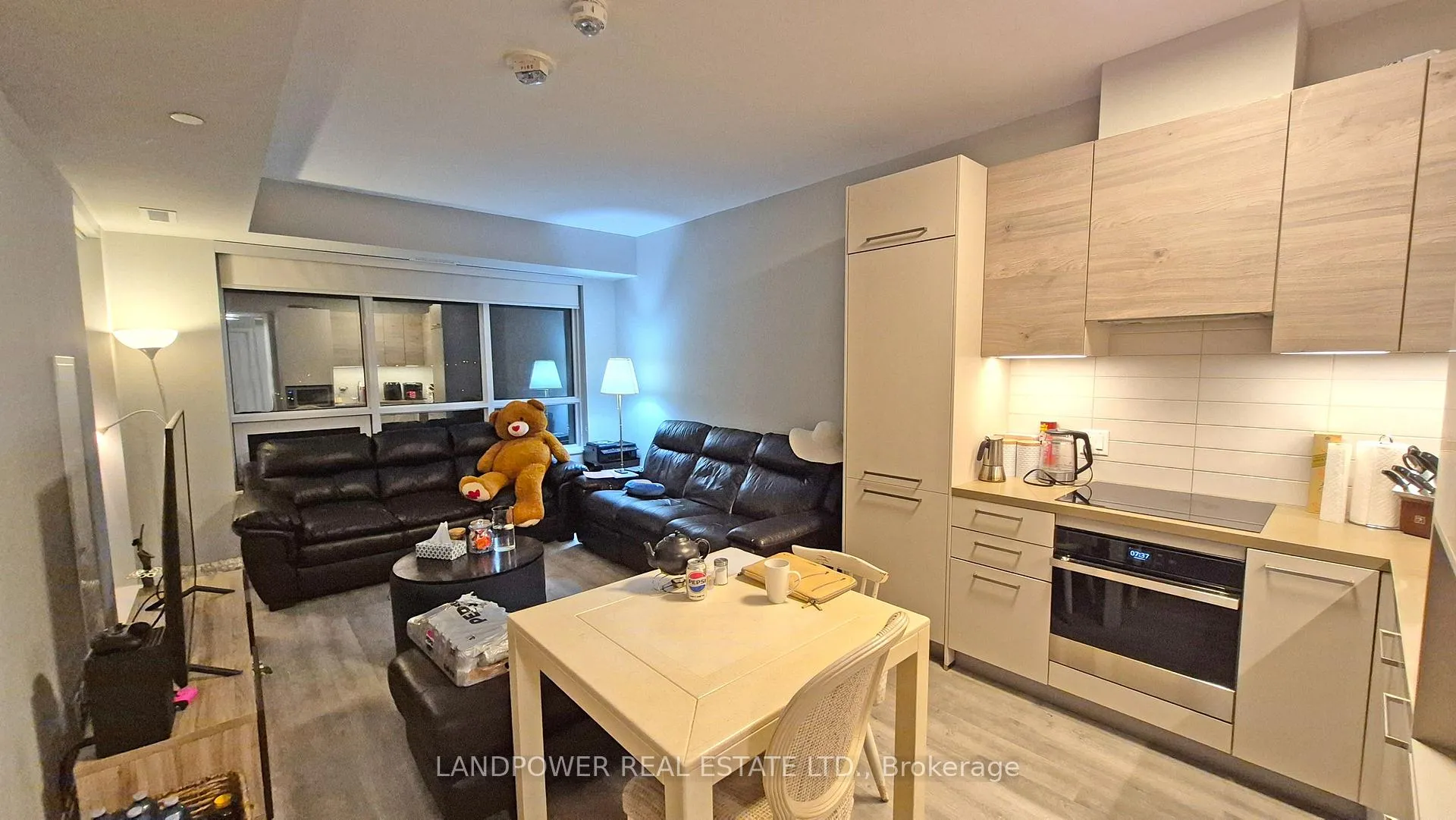 Photo 4 of Unit 1201, 12 Gandhi Lane, Markham, Commerce Valley — HOMEH