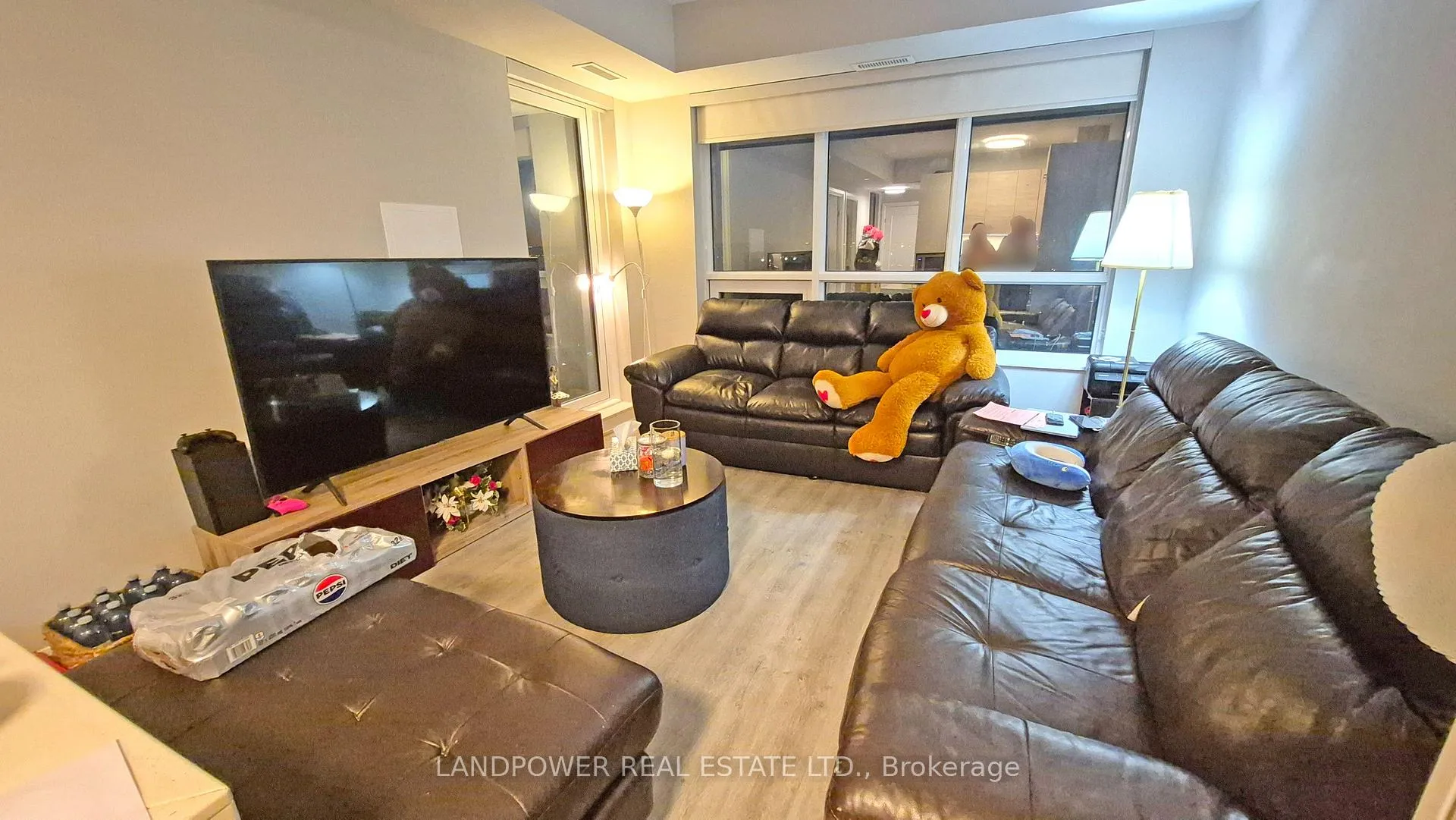 Photo 5 of Unit 1201, 12 Gandhi Lane, Markham, Commerce Valley — HOMEH