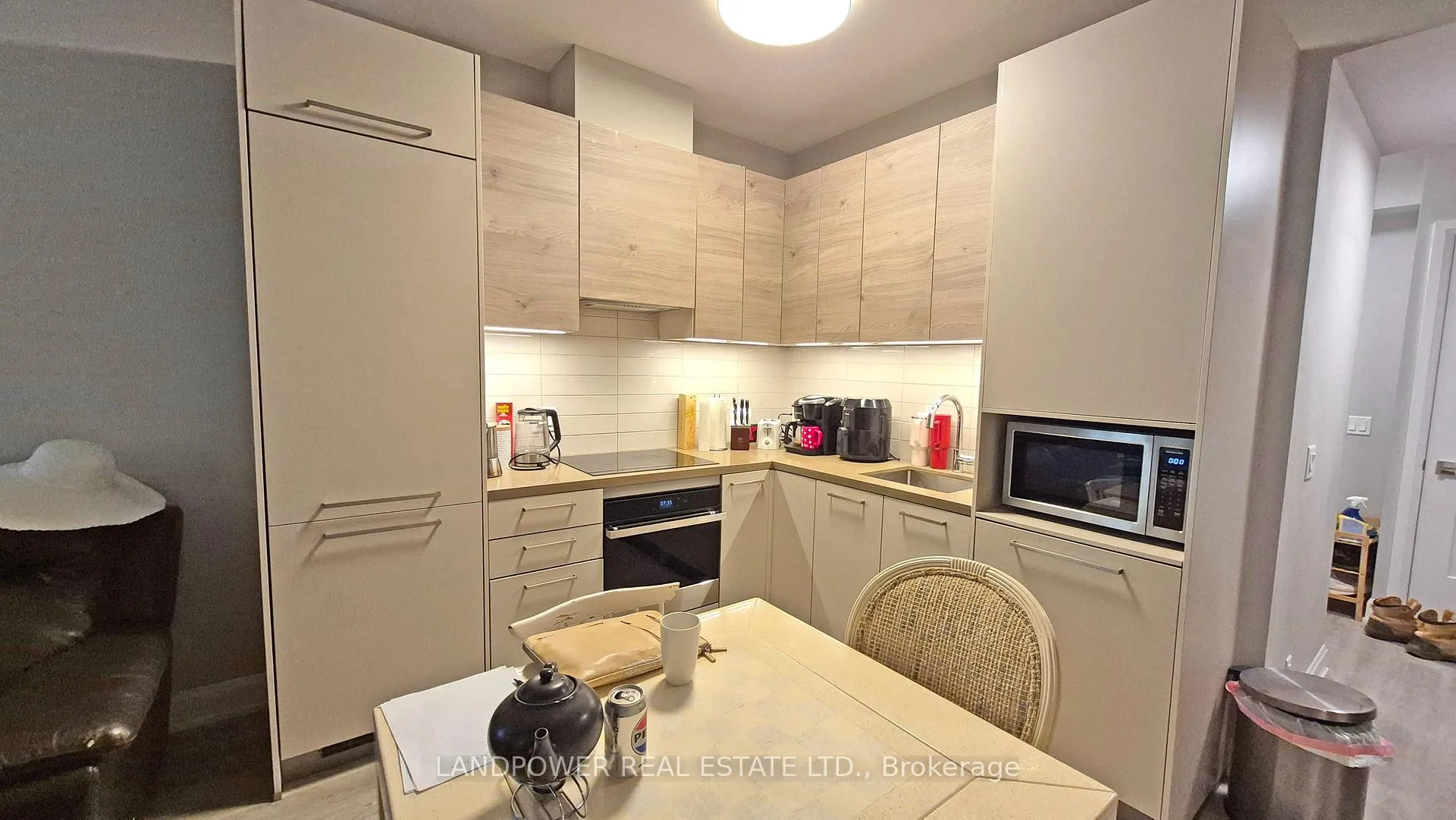 Photo 7 of Unit 1201, 12 Gandhi Lane, Markham, Commerce Valley — HOMEH