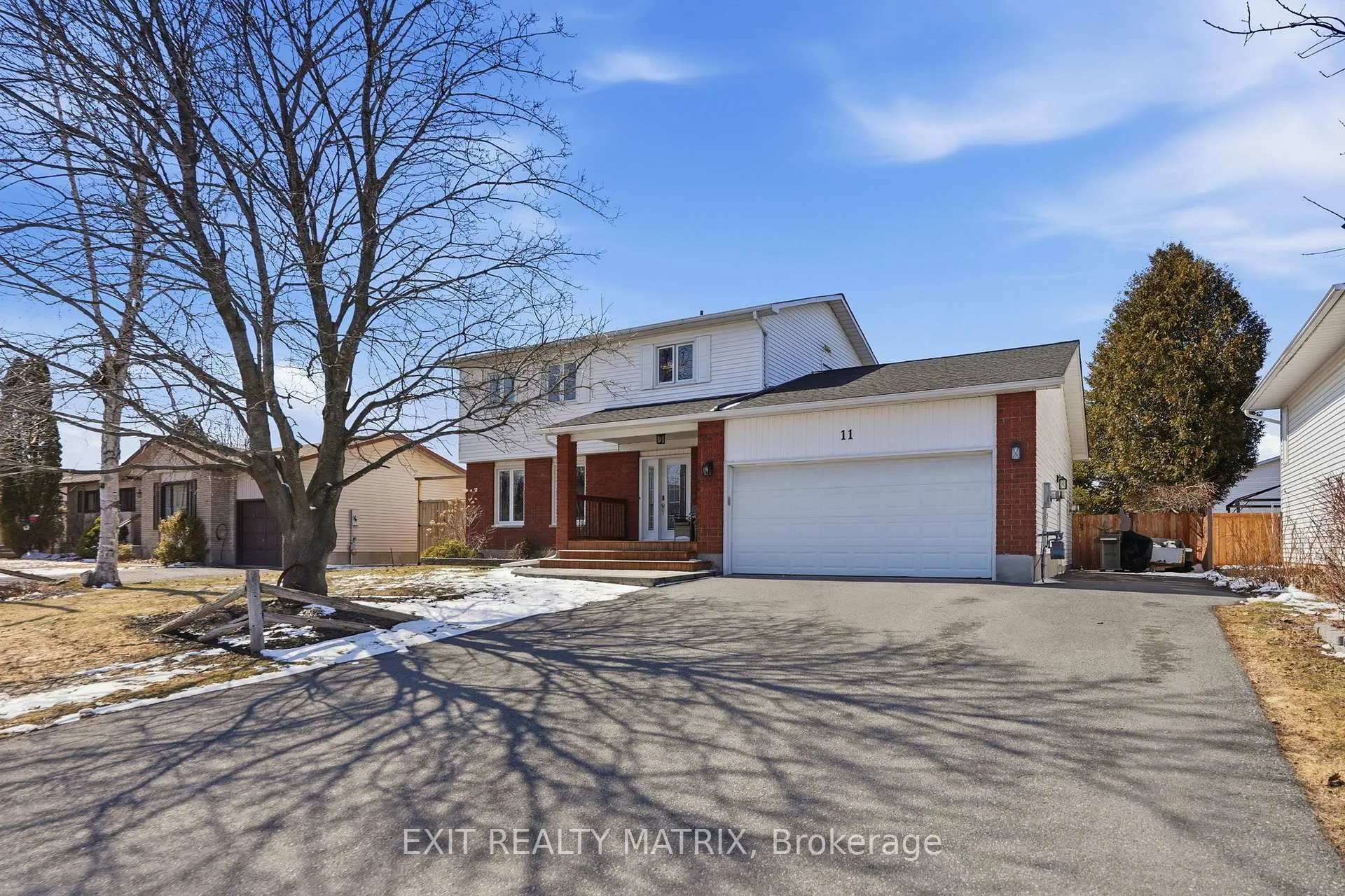 Photo 2 of 11 Promenade Boulevard, Russell, Embrun — HOMEH