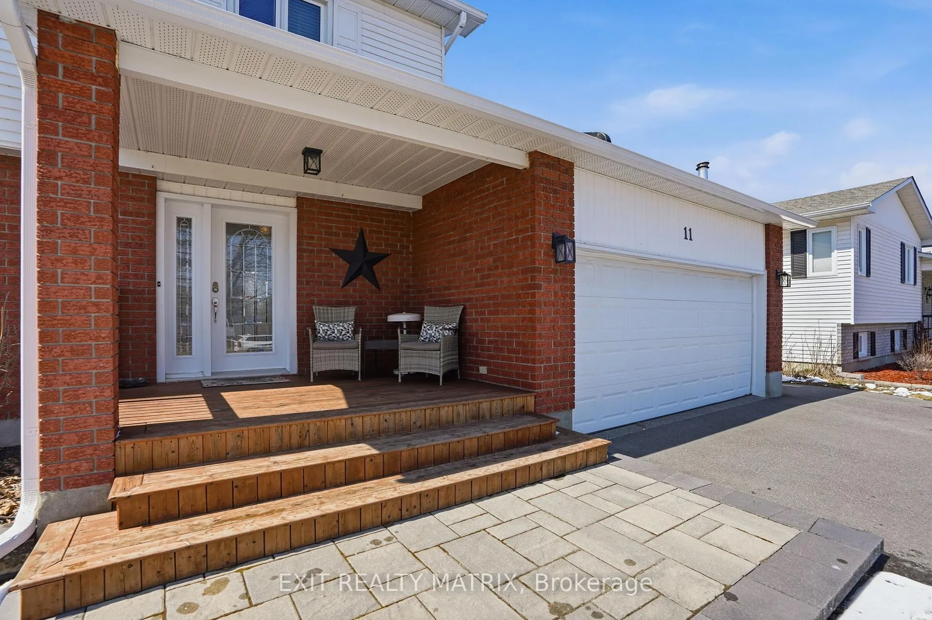 Photo 3 of 11 Promenade Boulevard, Russell, Embrun — HOMEH