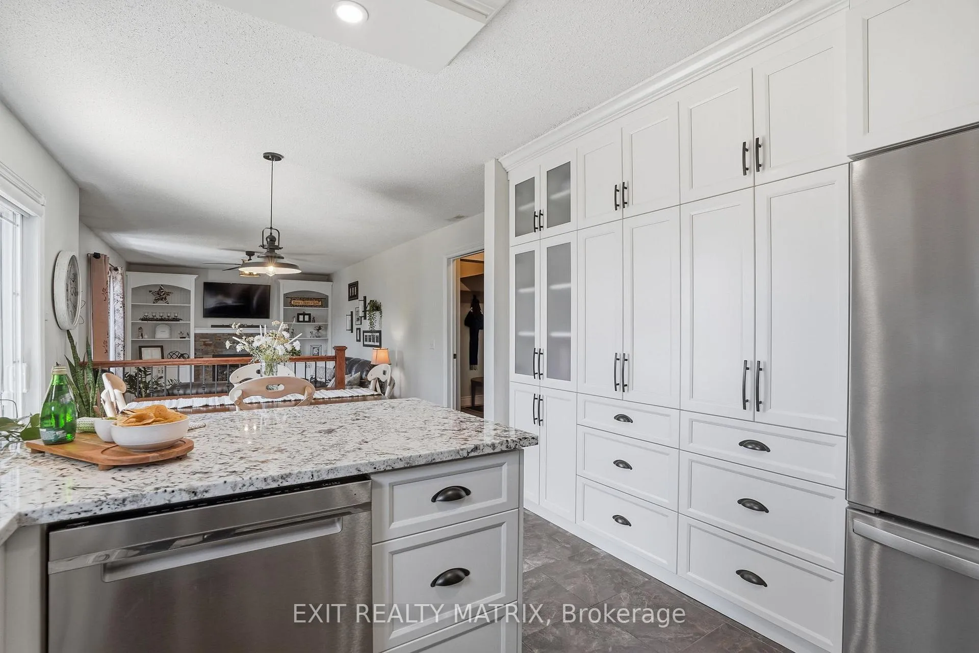 Photo 11 of 11 Promenade Boulevard, Russell, Embrun — HOMEH