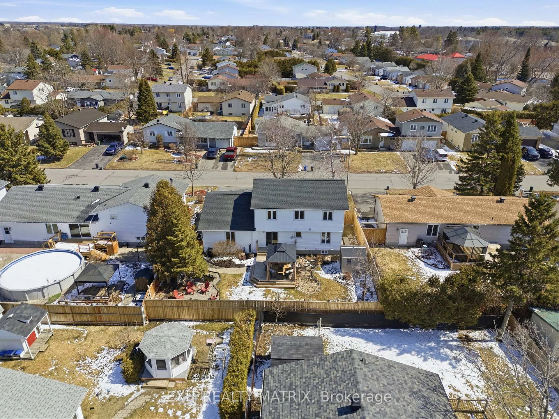 Photo 43 of 11 Promenade Boulevard, Russell, Embrun — HOMEH