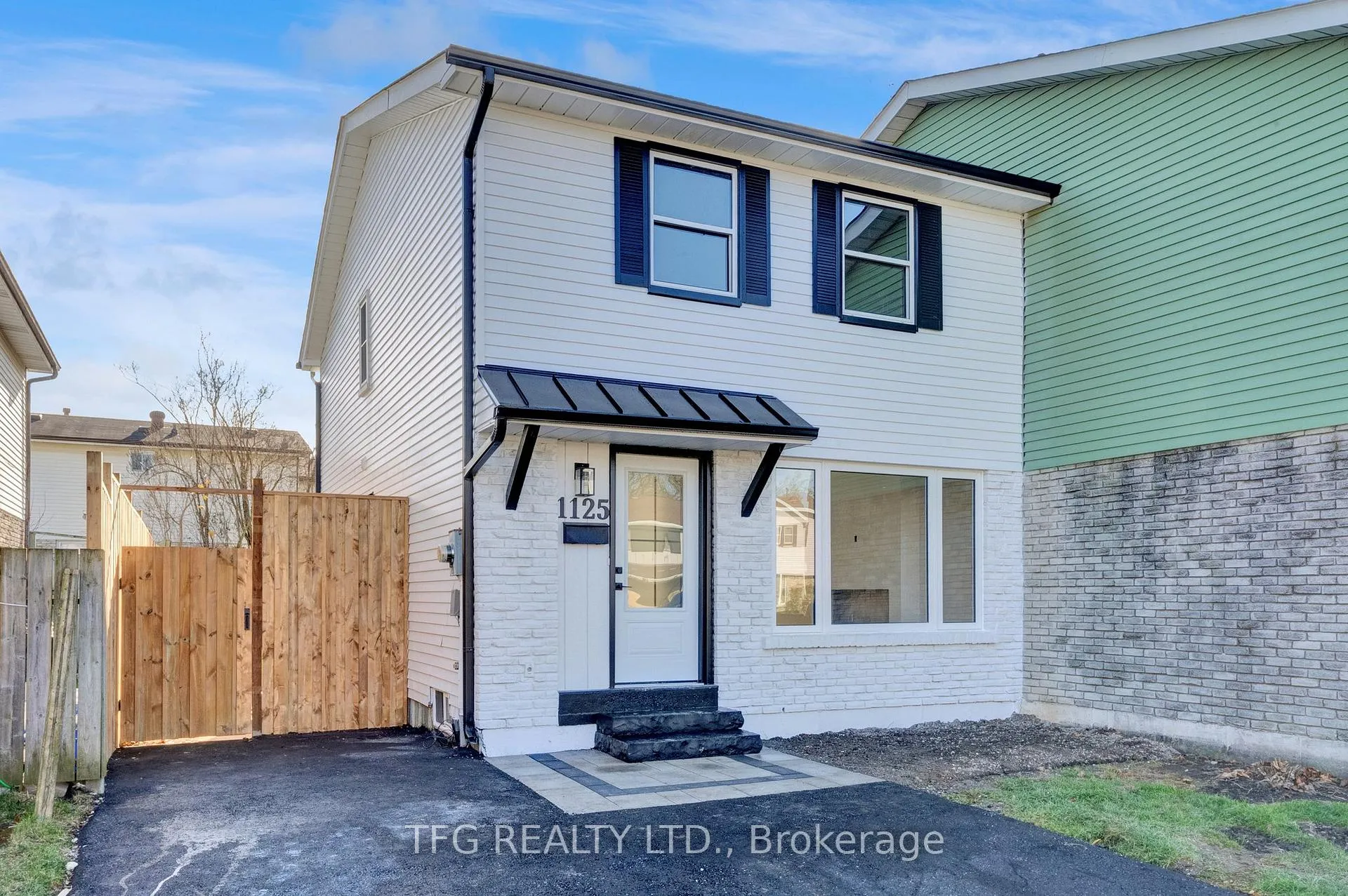 Photo 1 of 1125 Venus Crescent, Oshawa, Lakeview — HOMEH
