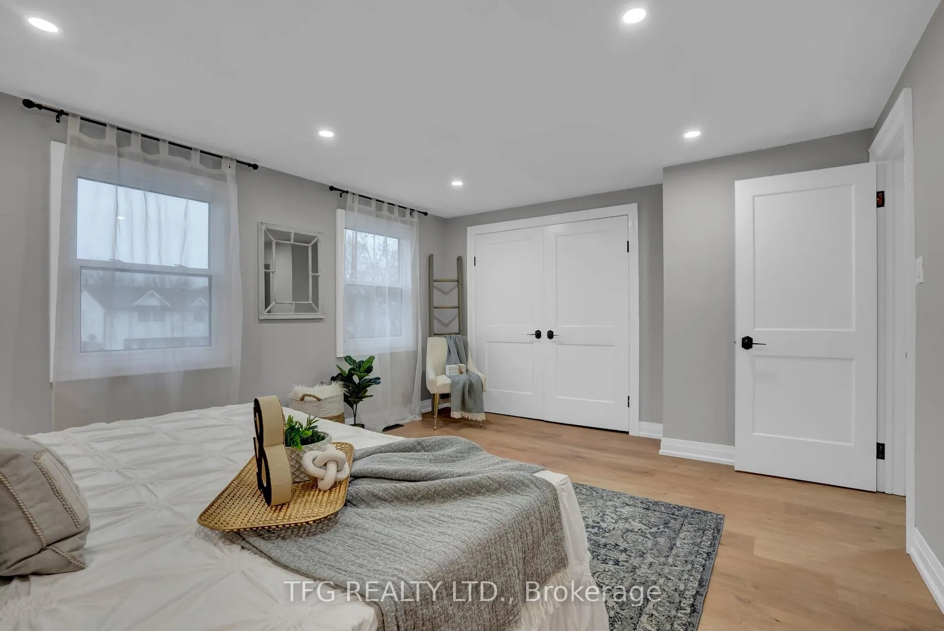 Photo 21 of 1125 Venus Crescent, Oshawa, Lakeview — HOMEH