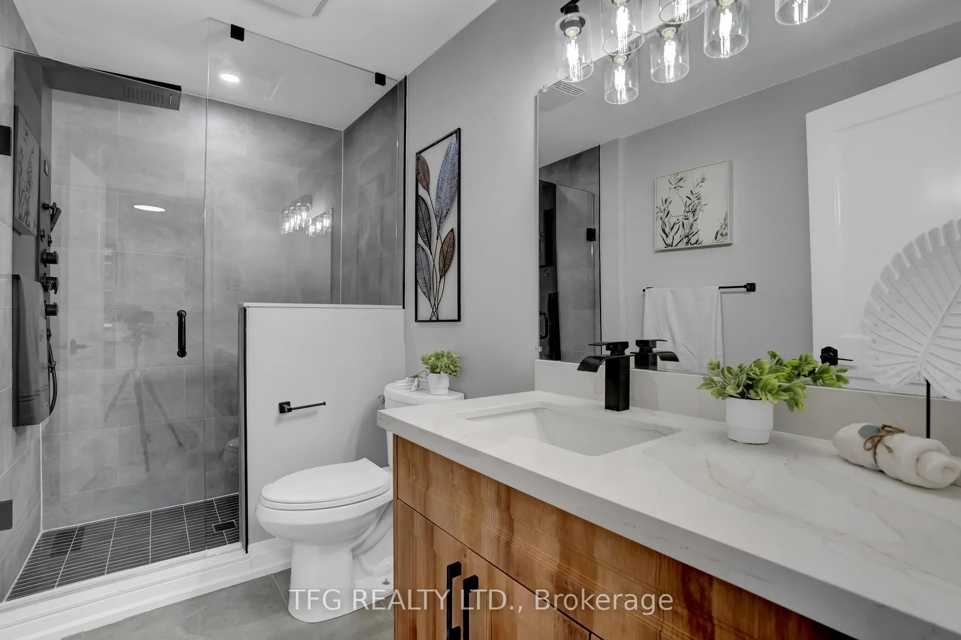 Photo 22 of 1125 Venus Crescent, Oshawa, Lakeview — HOMEH