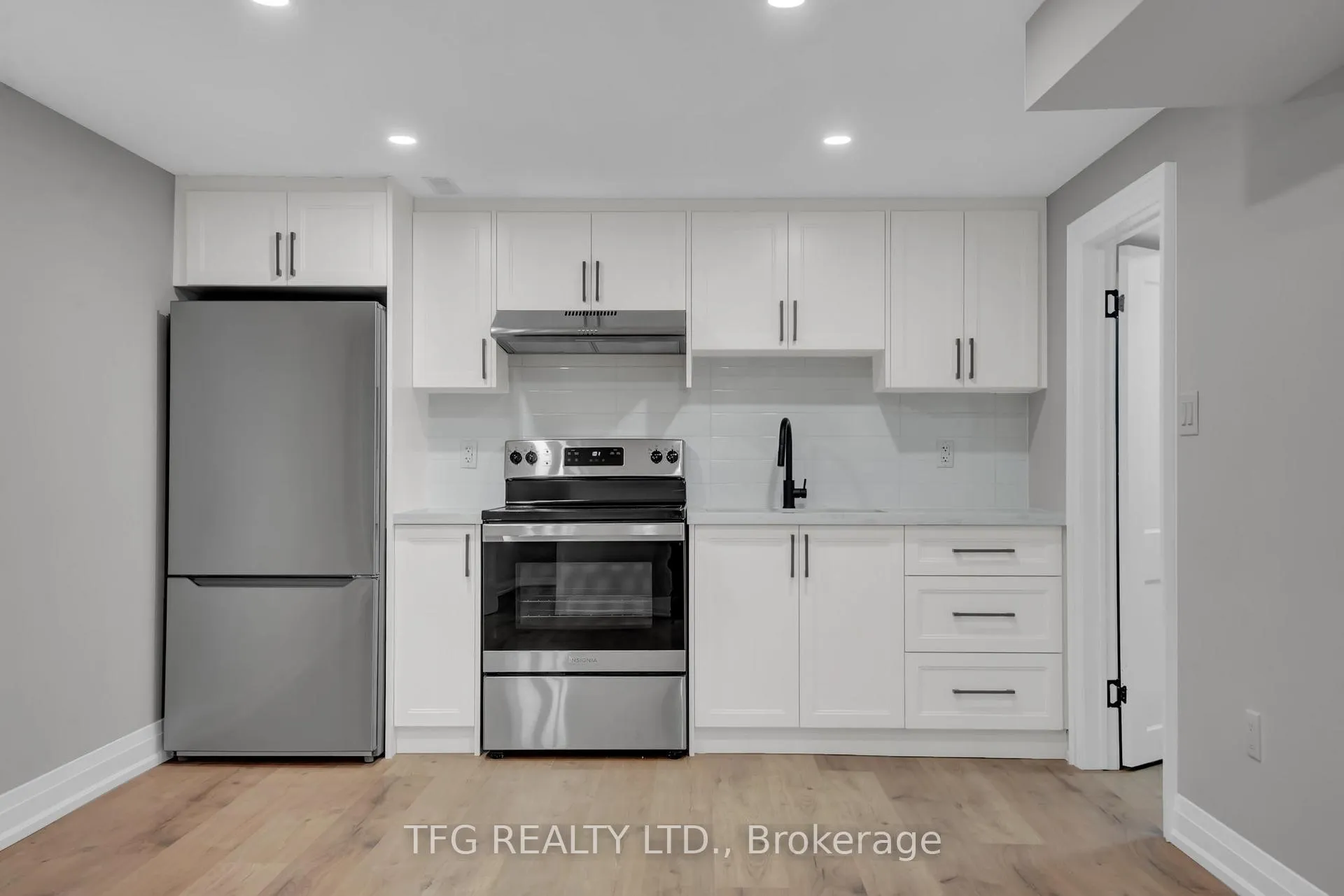 Photo 31 of 1125 Venus Crescent, Oshawa, Lakeview — HOMEH