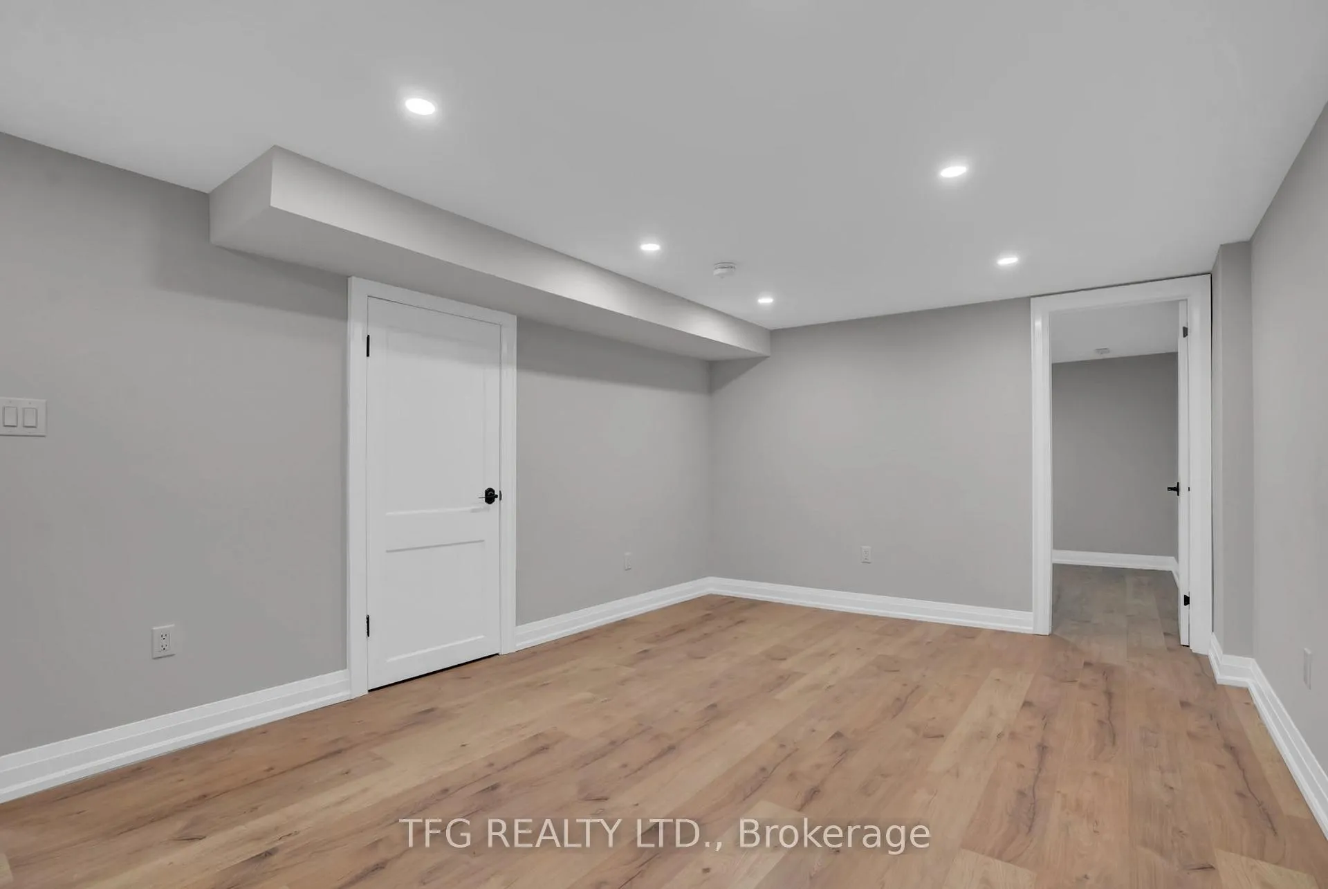 Photo 32 of 1125 Venus Crescent, Oshawa, Lakeview — HOMEH