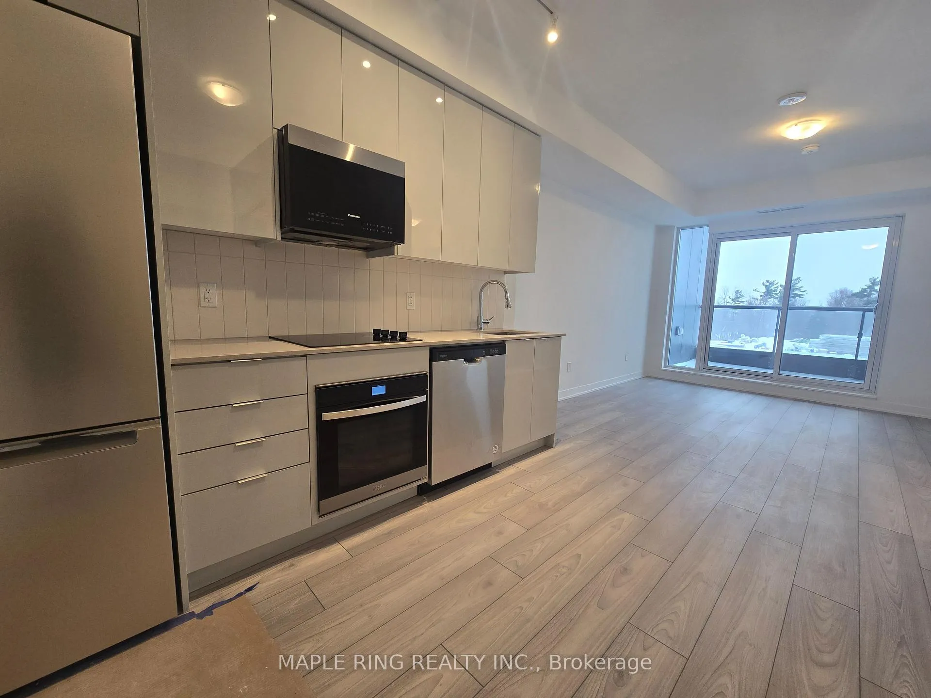 Photo 2 of Unit 309, 474 Caldari Road, Vaughan, Concord — HOMEH