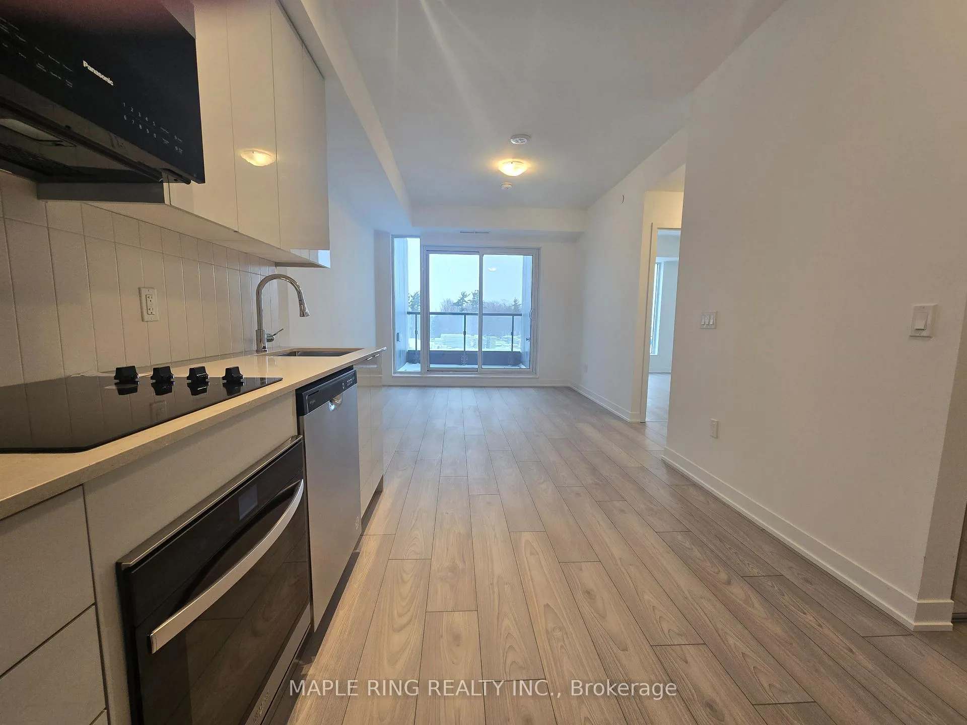 Photo 5 of Unit 309, 474 Caldari Road, Vaughan, Concord — HOMEH