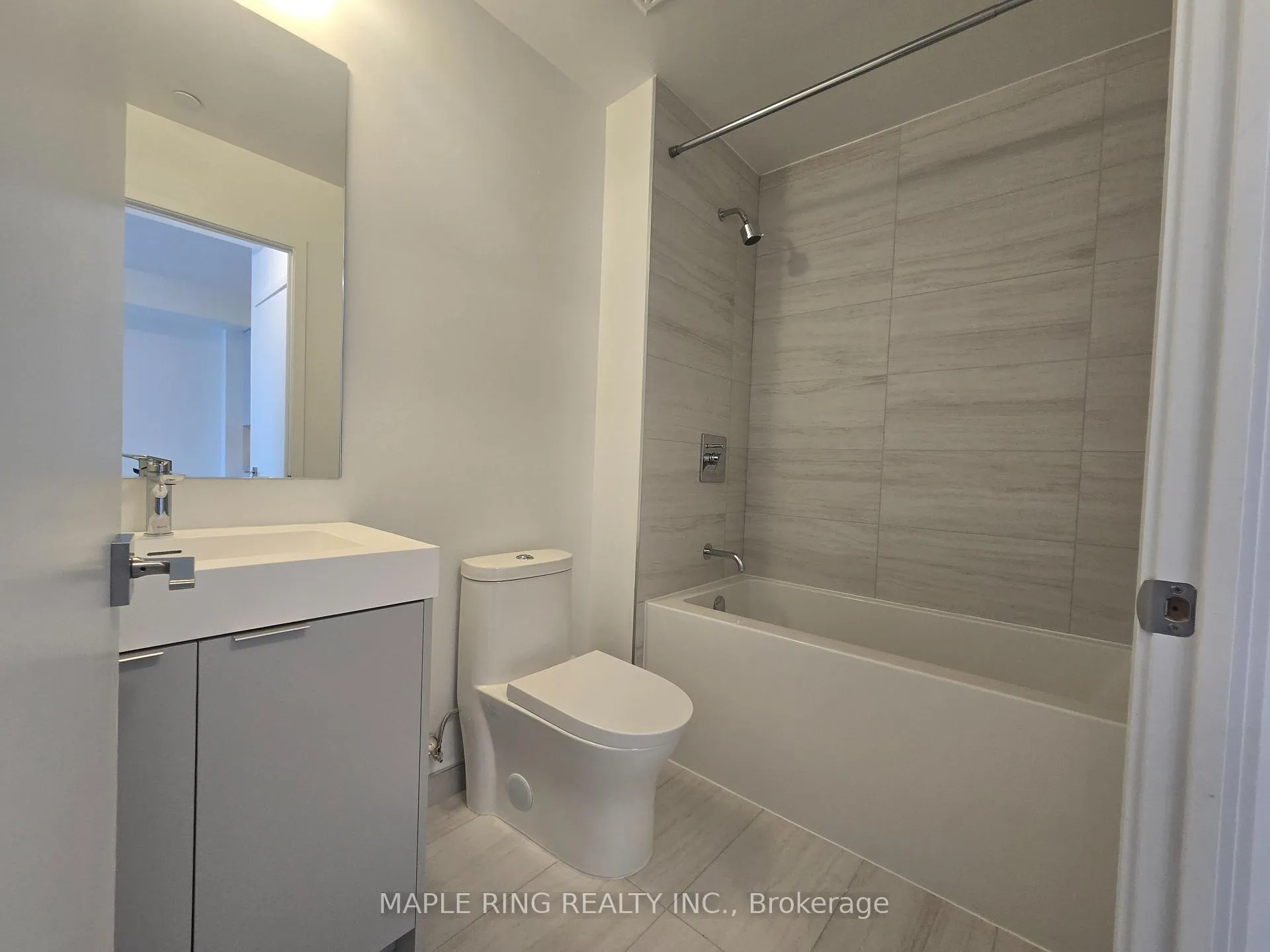 Photo 11 of Unit 309, 474 Caldari Road, Vaughan, Concord — HOMEH