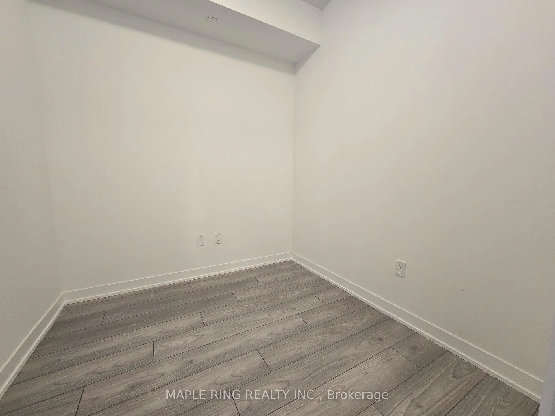 Photo 12 of Unit 309, 474 Caldari Road, Vaughan, Concord — HOMEH