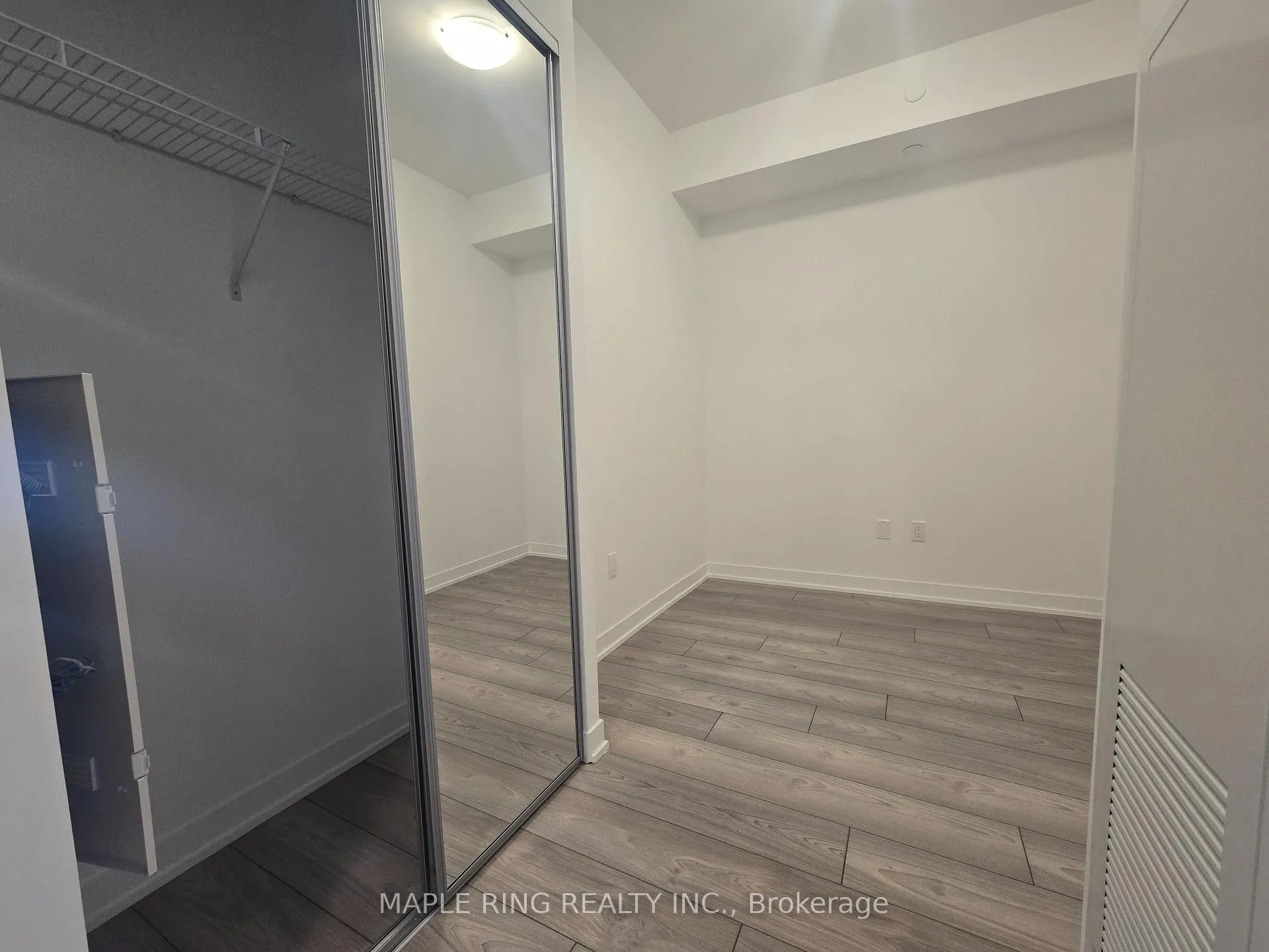 Photo 13 of Unit 309, 474 Caldari Road, Vaughan, Concord — HOMEH