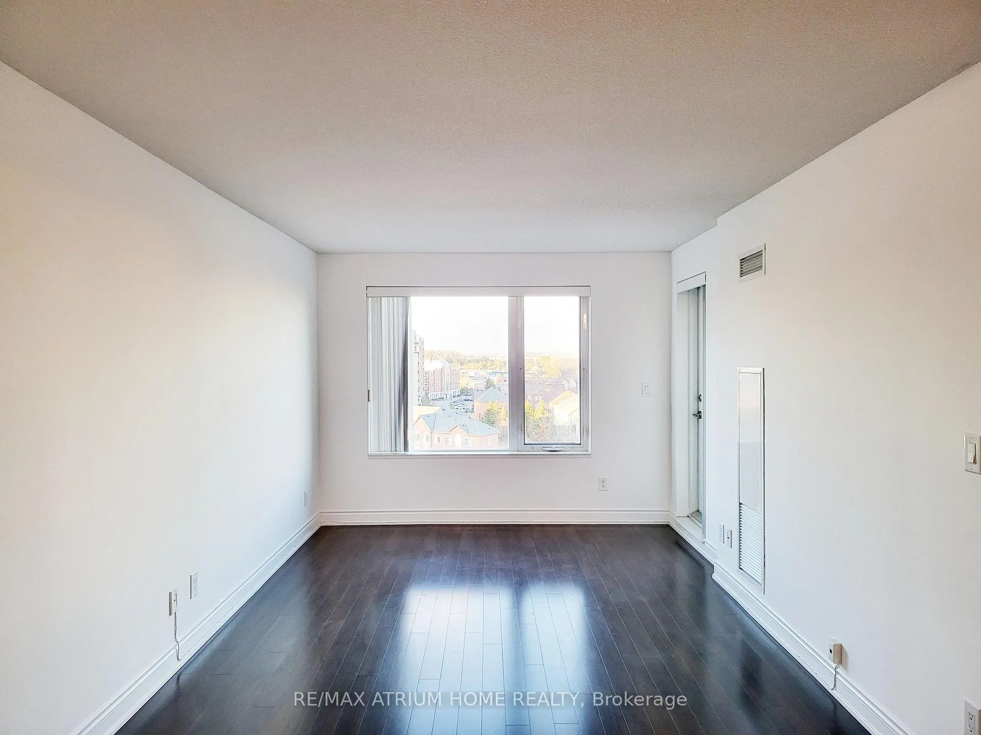 Photo 7 of Unit 1003, 273 South Park Road, Markham, Commerce Valley — HOMEH
