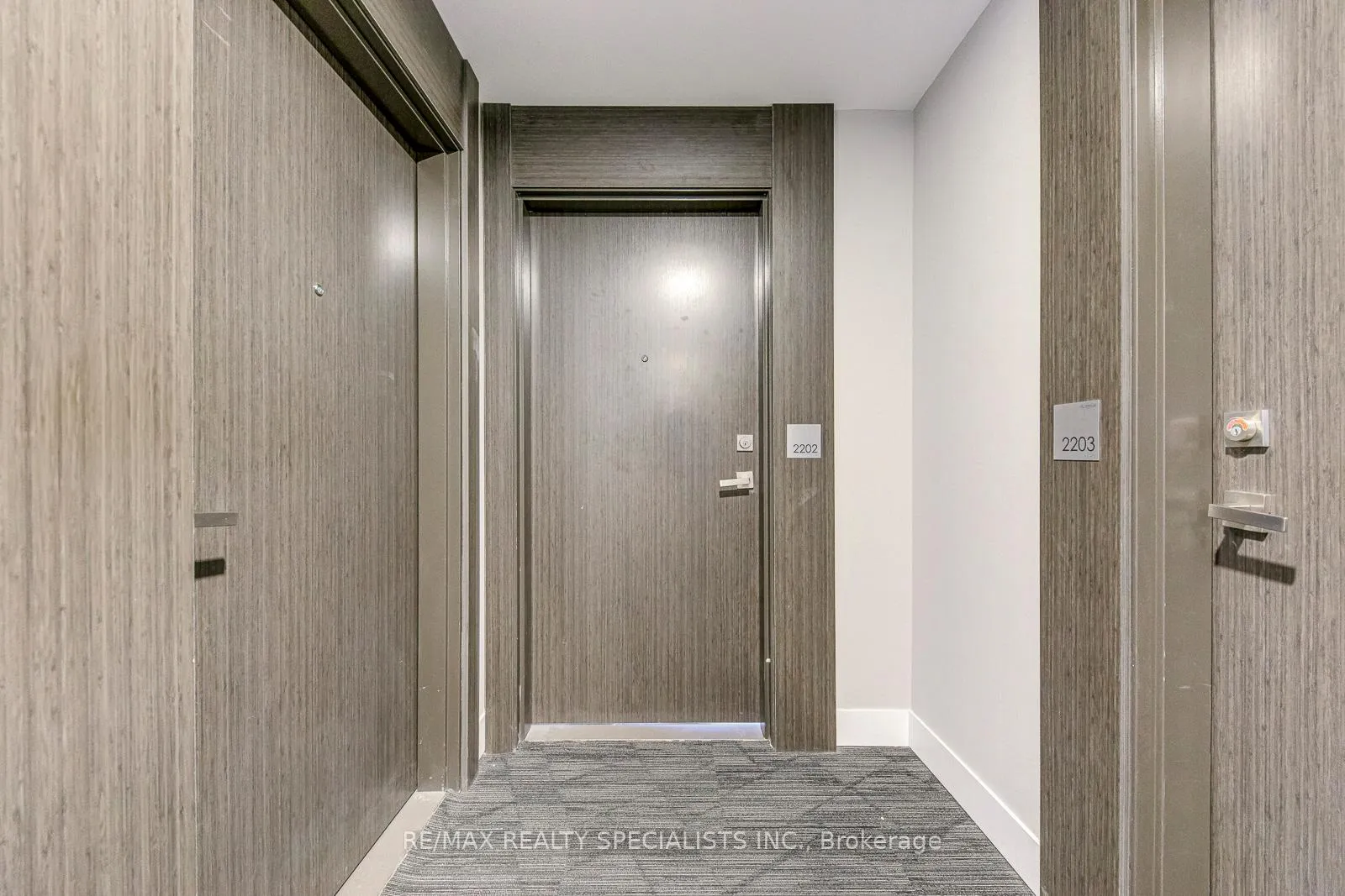 Photo 5 of Unit 2202, 15 Queen Street S, Hamilton, Central — HOMEH