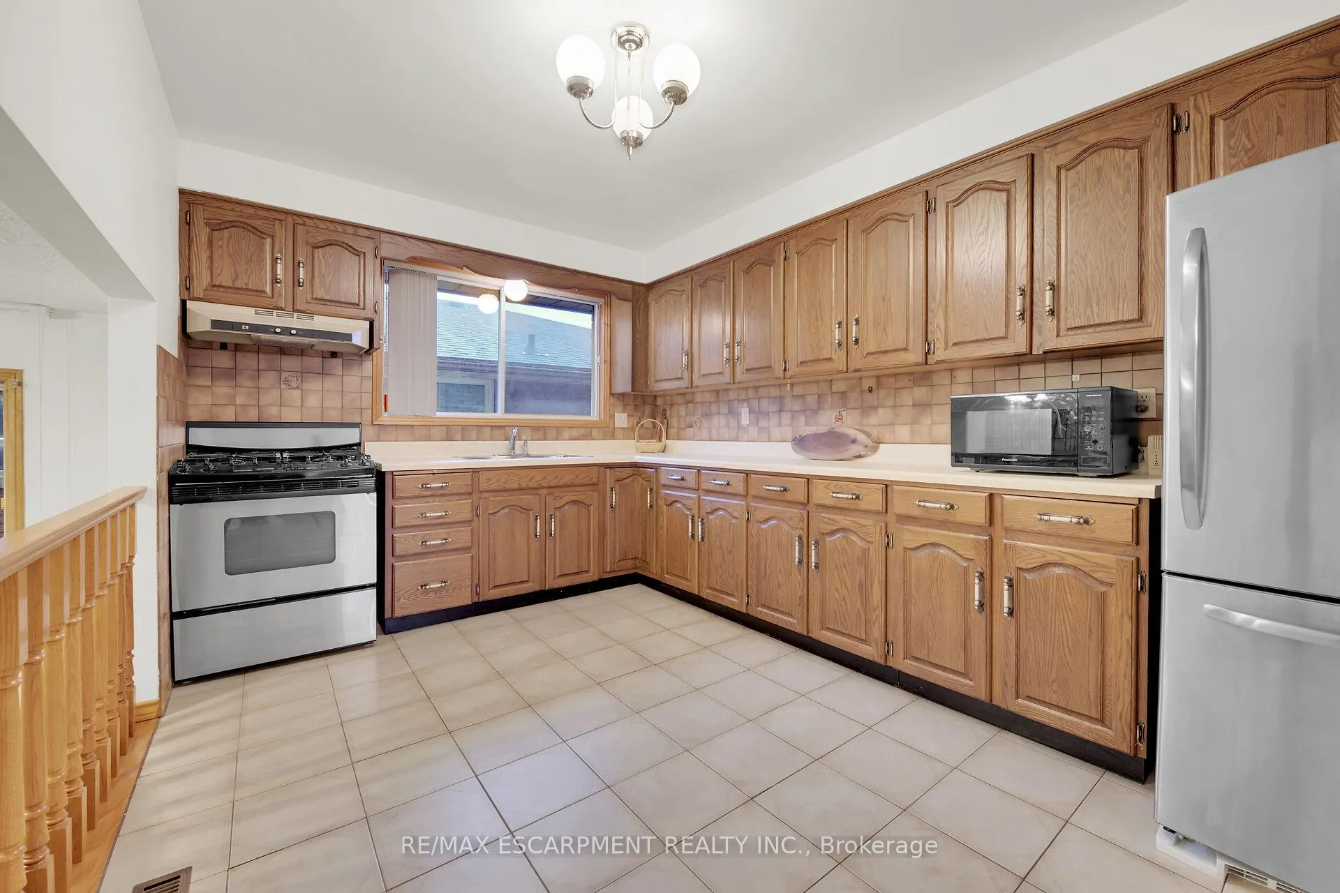 Photo 5 of 51 Morgan Road, Hamilton, Gilbert — HOMEH