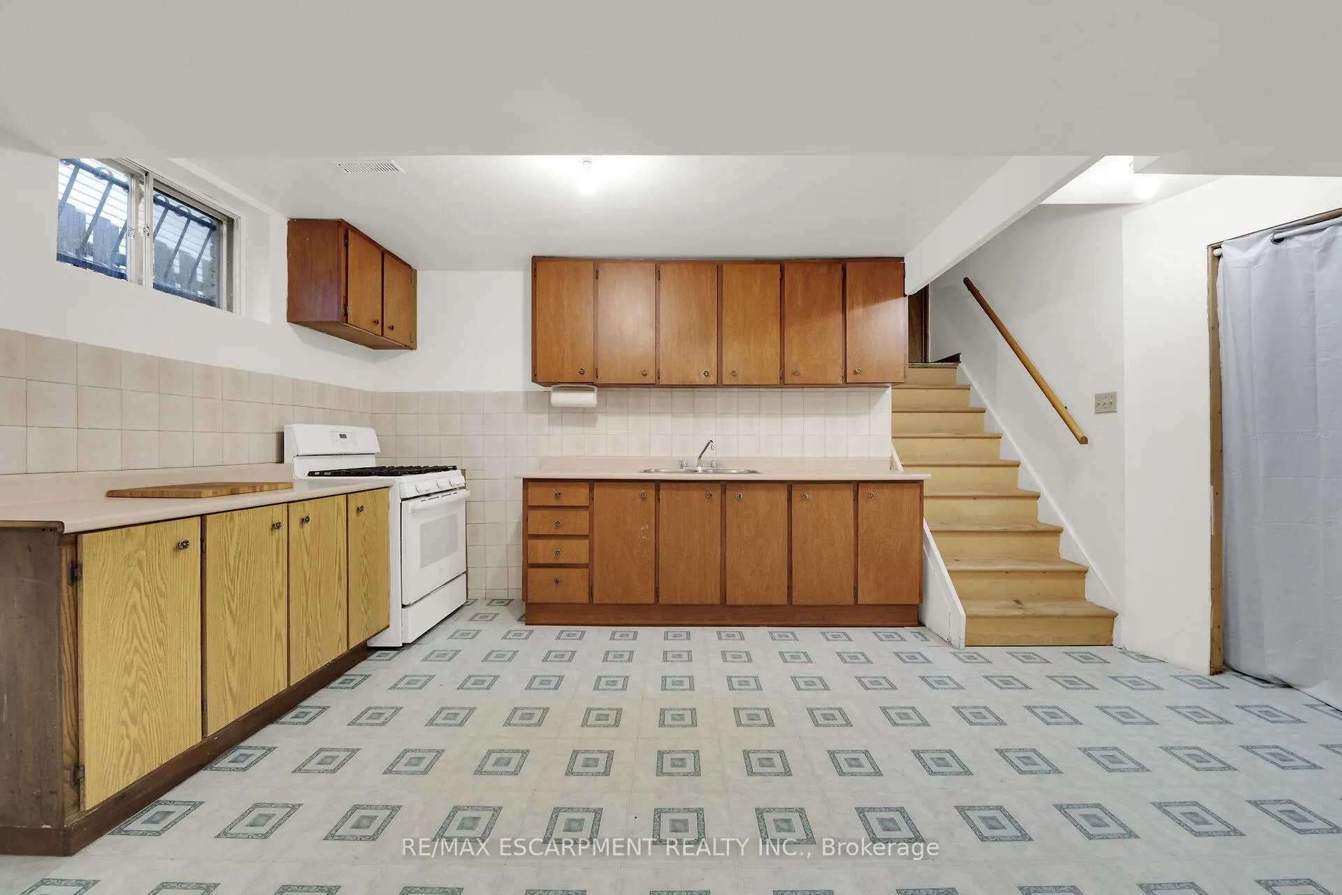 Photo 22 of 51 Morgan Road, Hamilton, Gilbert — HOMEH
