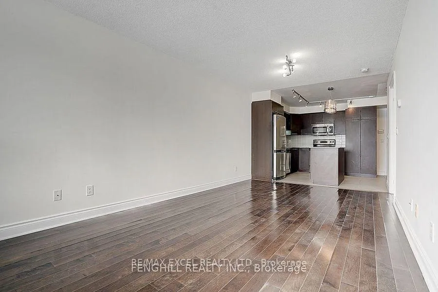 Photo 8 of Unit 709, 37 Galleria Parkway, Markham, Commerce Valley — HOMEH