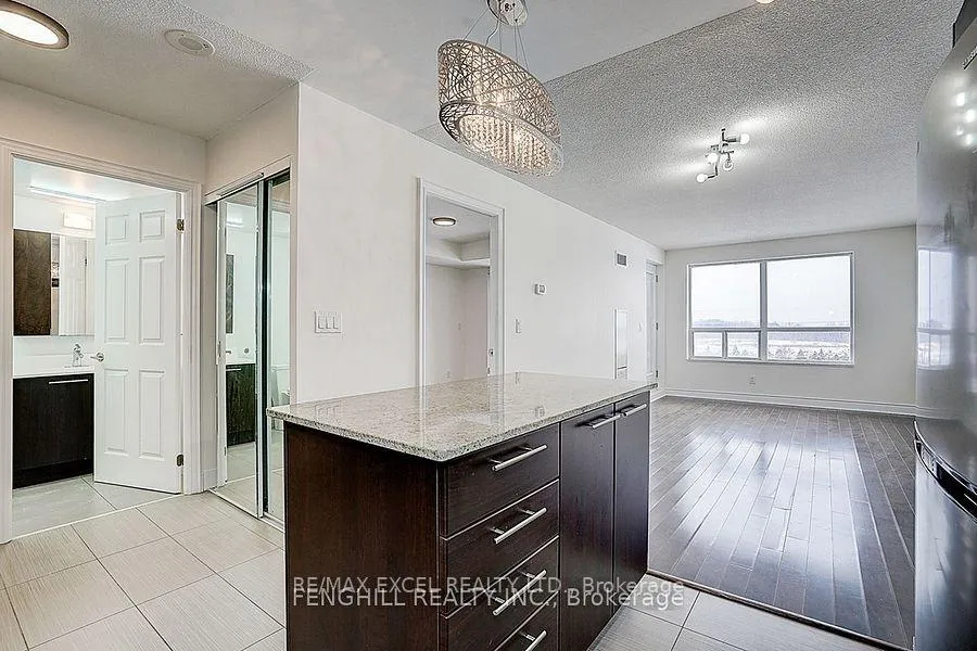 Photo 9 of Unit 709, 37 Galleria Parkway, Markham, Commerce Valley — HOMEH