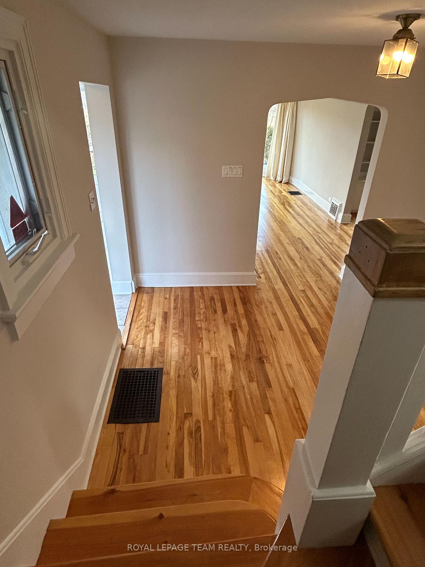 Photo 6 of 24 Glengarry Road, Ottawa, Ottawa East — HOMEH