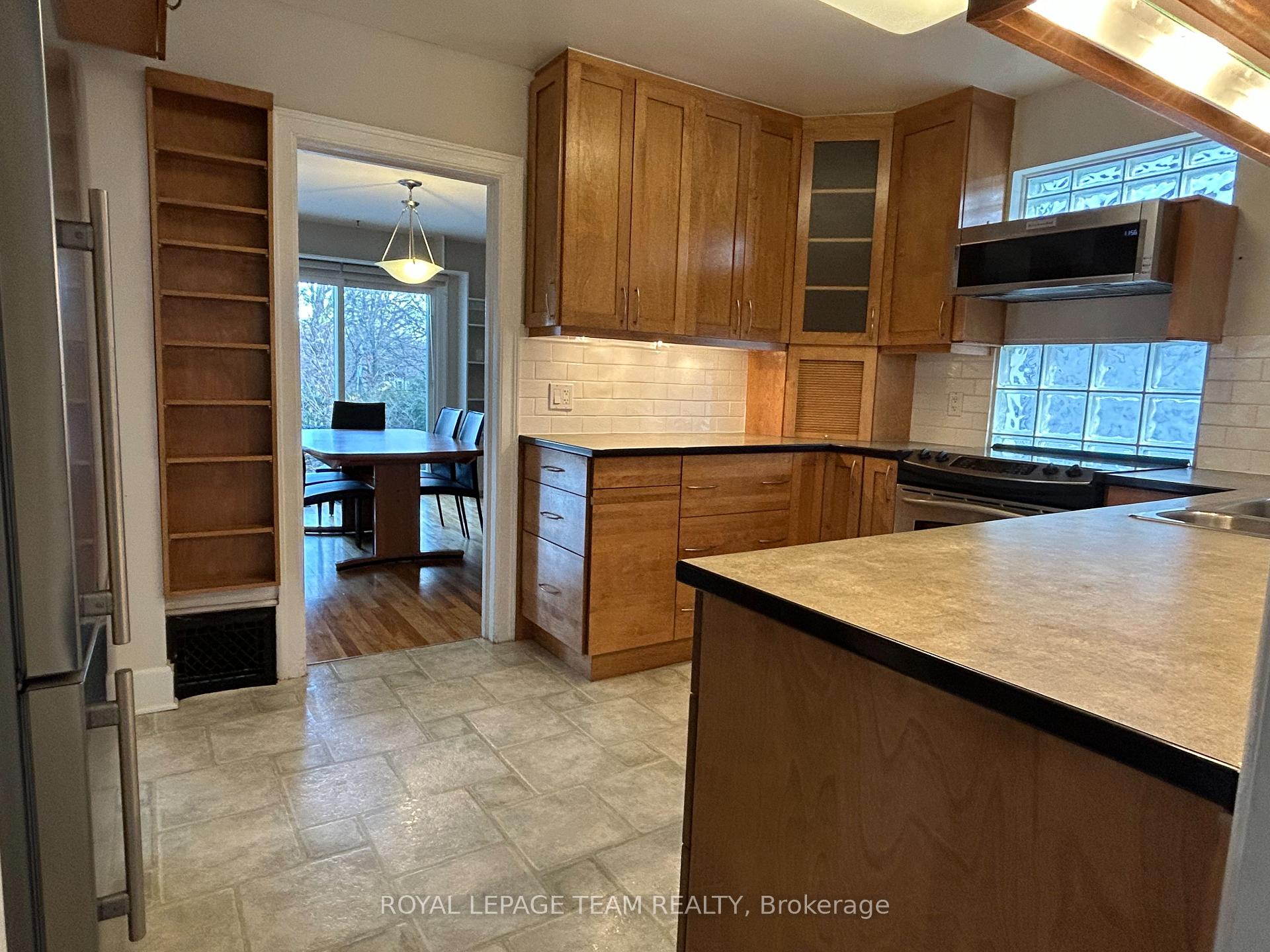 Photo 12 of 24 Glengarry Road, Ottawa, Ottawa East — HOMEH