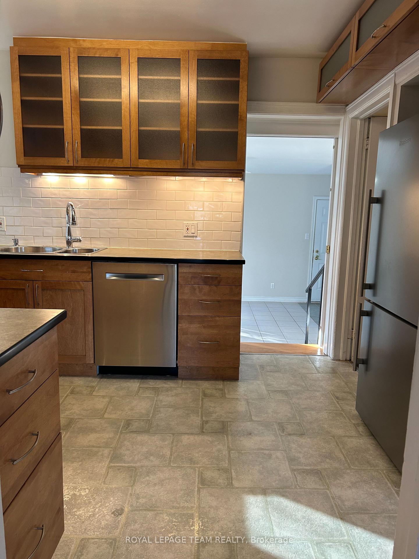 Photo 14 of 24 Glengarry Road, Ottawa, Ottawa East — HOMEH