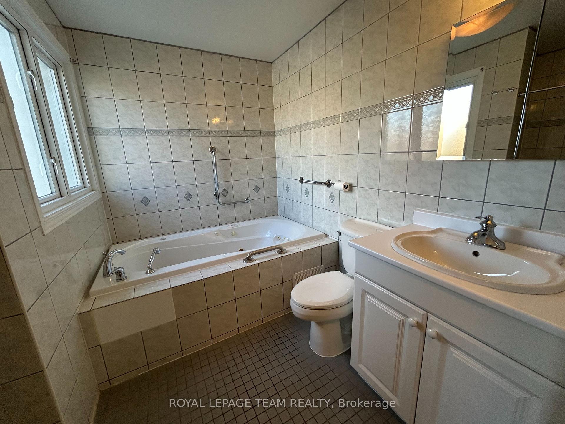 Photo 18 of 24 Glengarry Road, Ottawa, Ottawa East — HOMEH