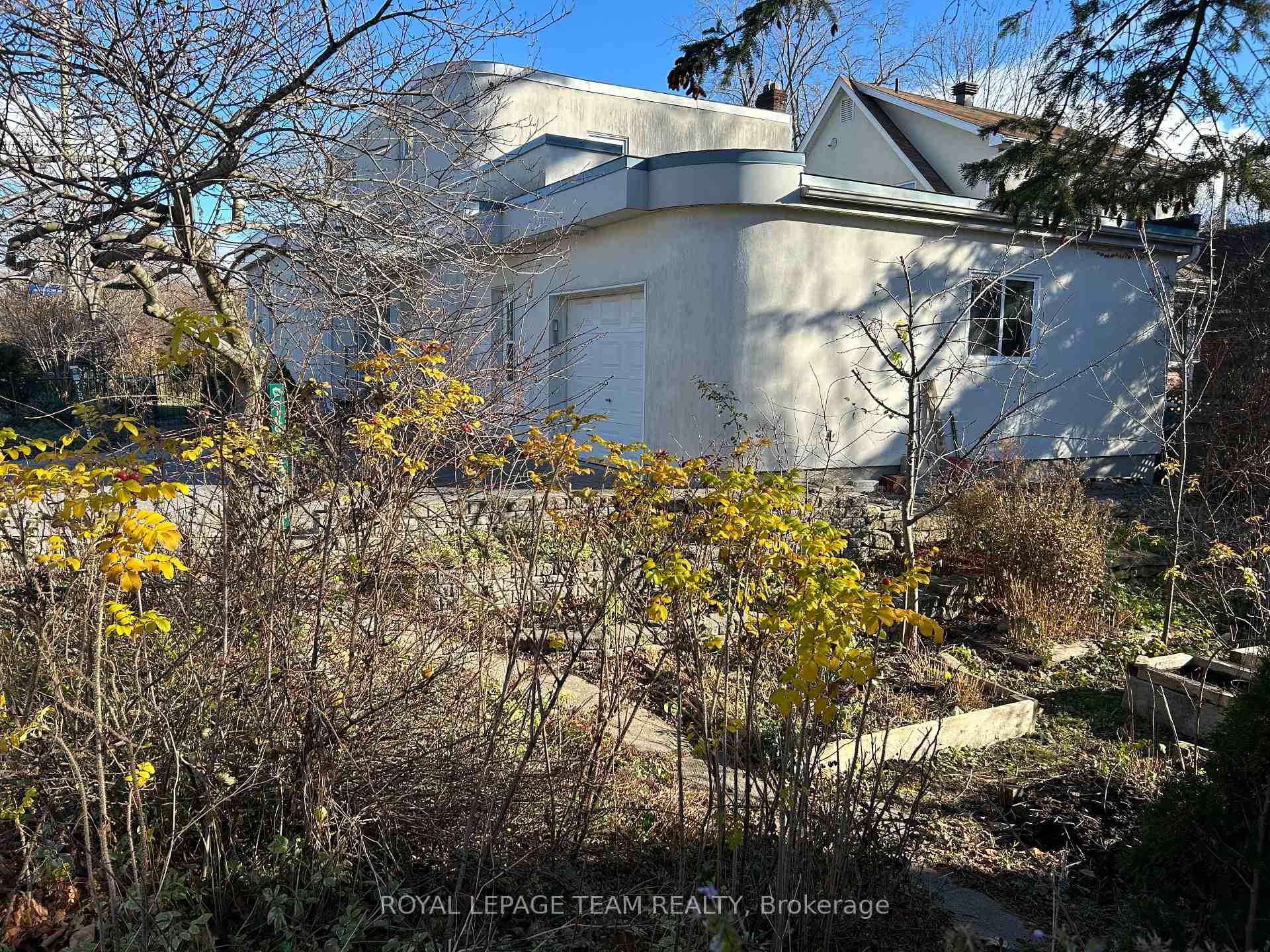 Photo 32 of 24 Glengarry Road, Ottawa, Ottawa East — HOMEH
