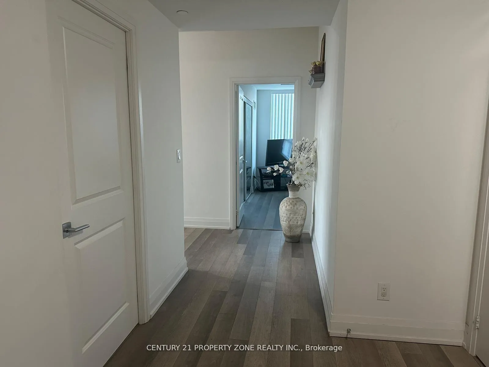 Photo 14 of Unit 1502, 7167 Yonge Street, Markham, Thornhill — HOMEH